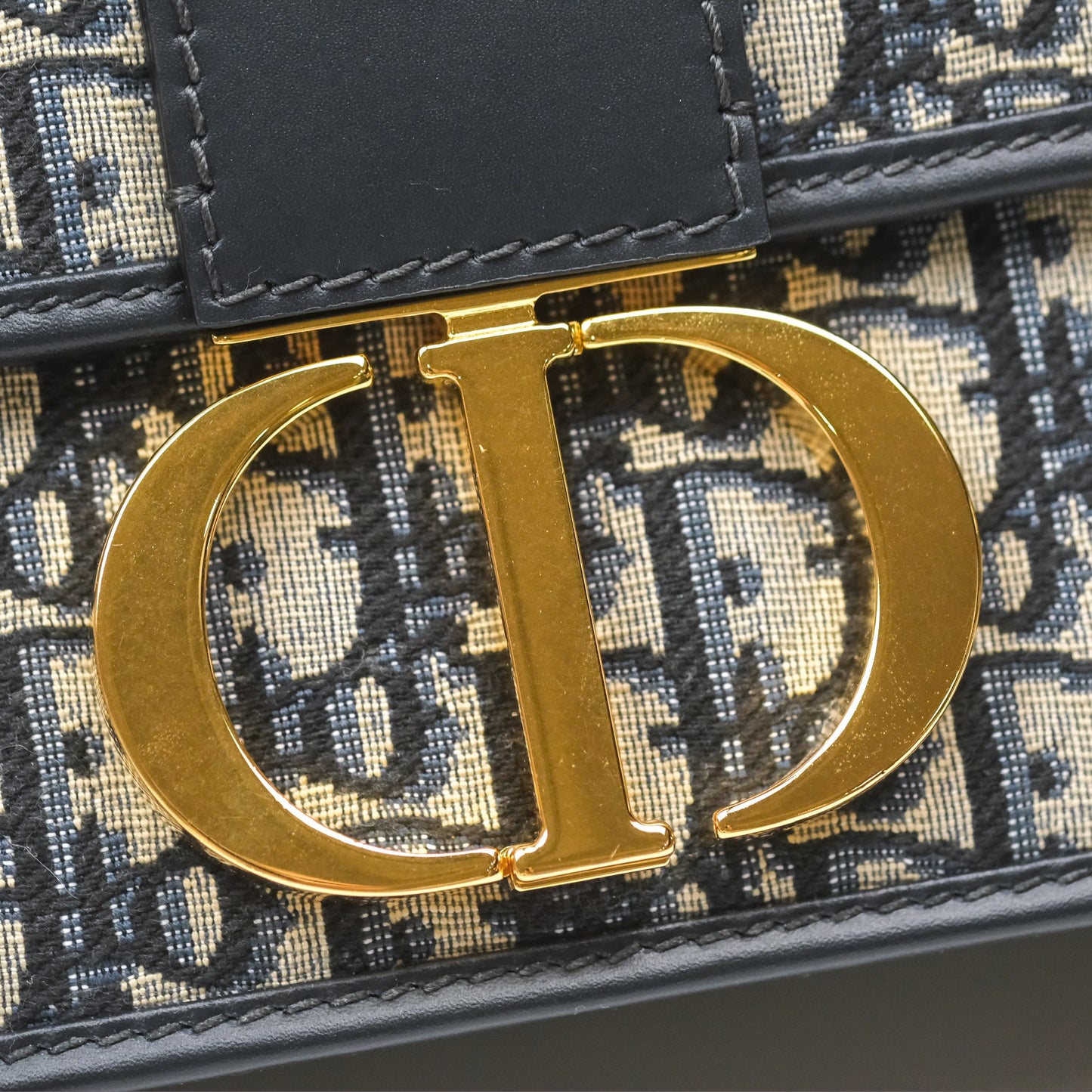Christian Dior 30 Montaigne Chain Bag Blue Dior Oblique Jacquard