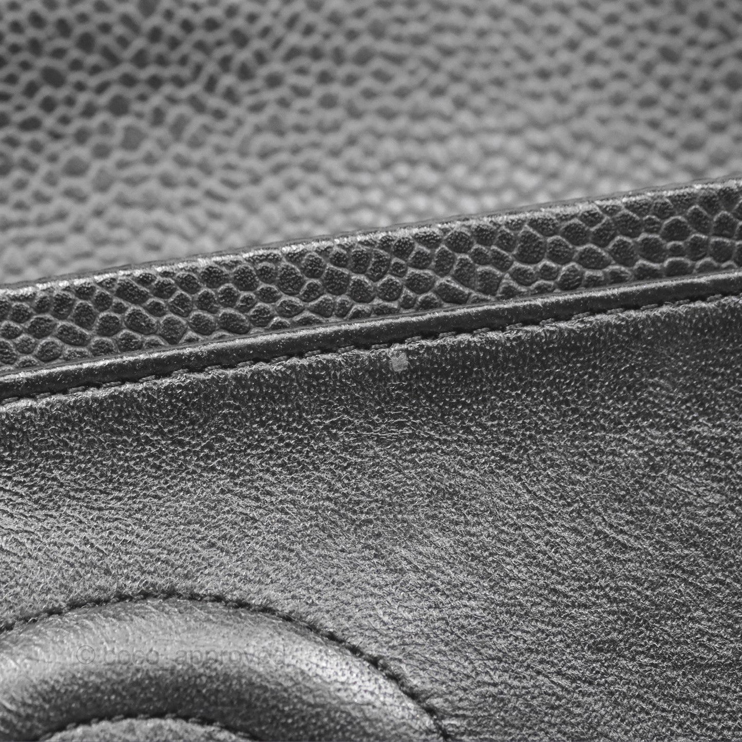 Chanel Classic M/L Medium Flap Quilted Black Caviar Silver Hardware