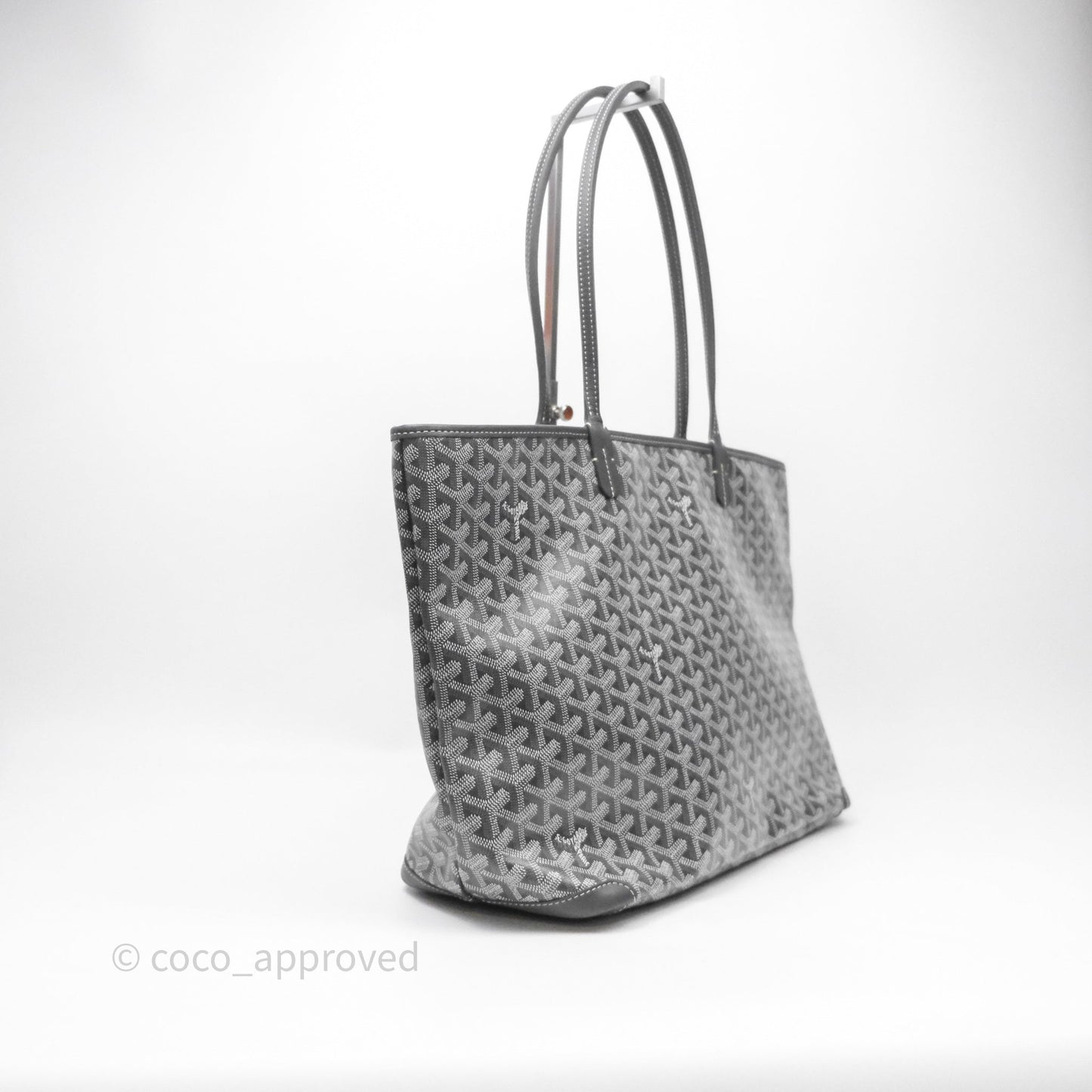 Goyard Artois Tote MM Goyardine Canvas⁣⁣⁣⁣⁣⁣⁣⁣⁣⁣⁣⁣⁣⁣⁣⁣⁣⁣⁣⁣ Grey