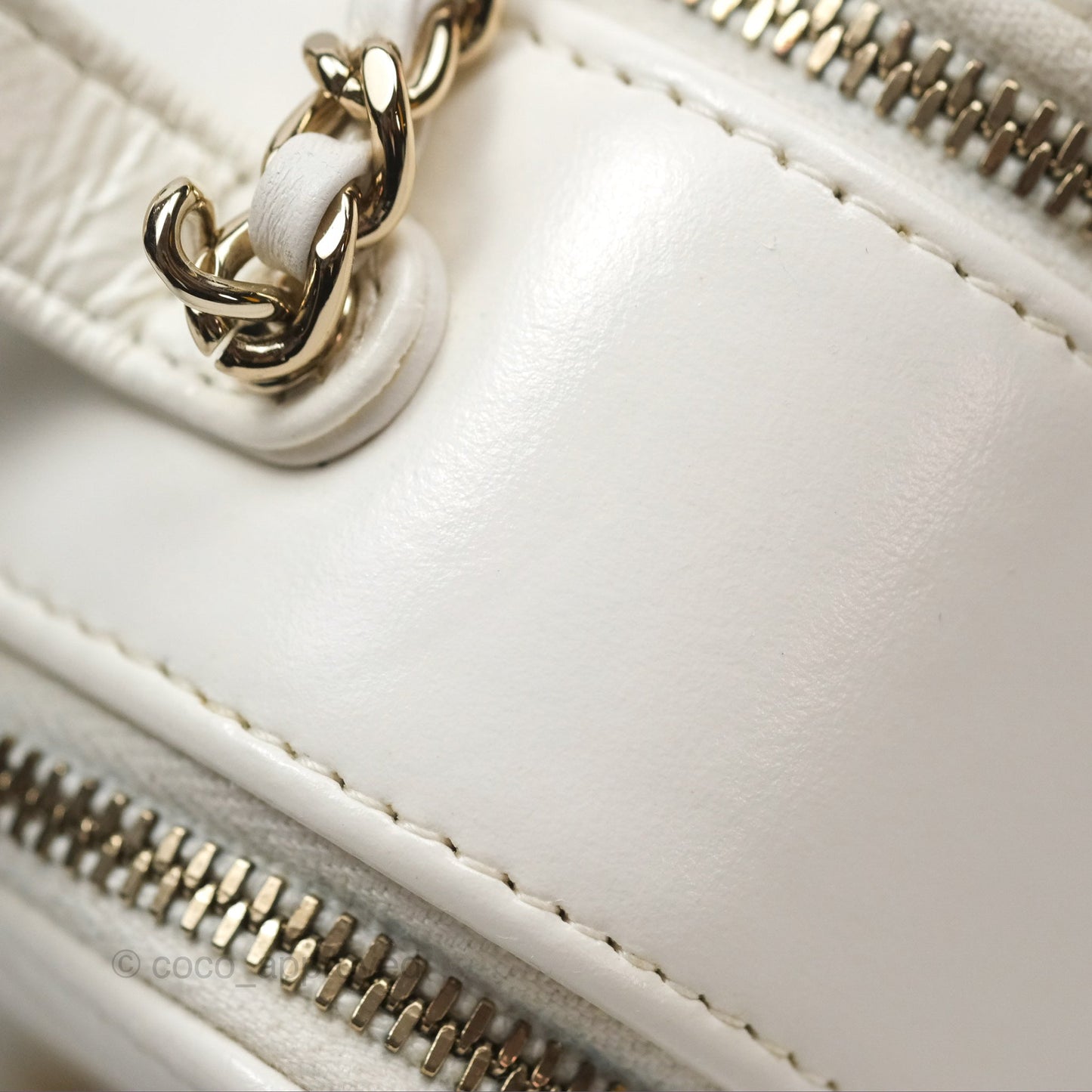 Chanel Top Handle Quilted Vanity Case White Shiny Lambskin Good Hardware