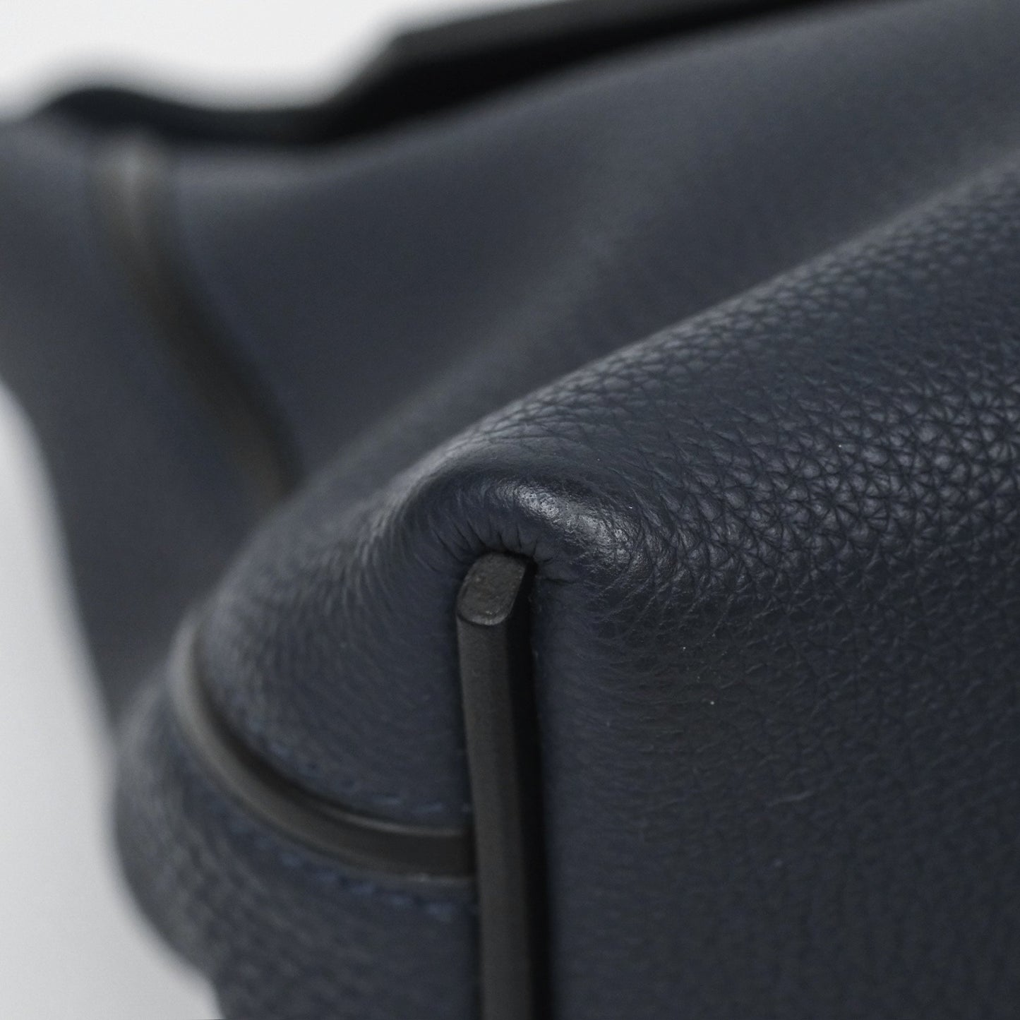 Hermès 24/24 29 Bleu Nuit 2Z / Noir Black 89 Togo/Swift Palladium Hardware