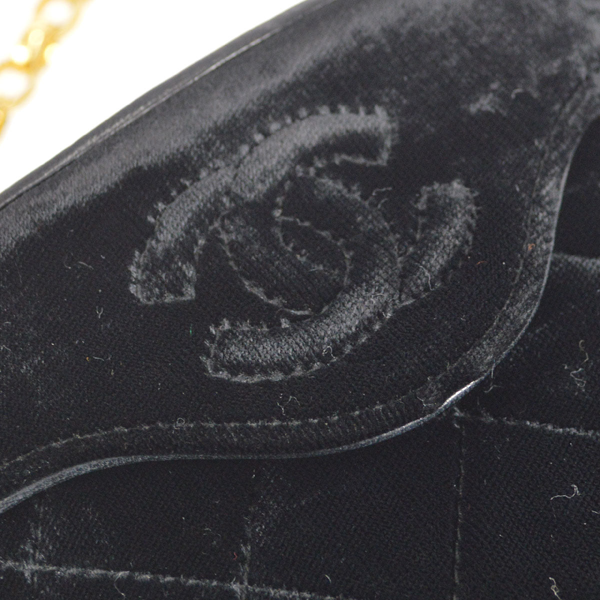 Luxury Chanel 1989-1991 Binoculars Bag