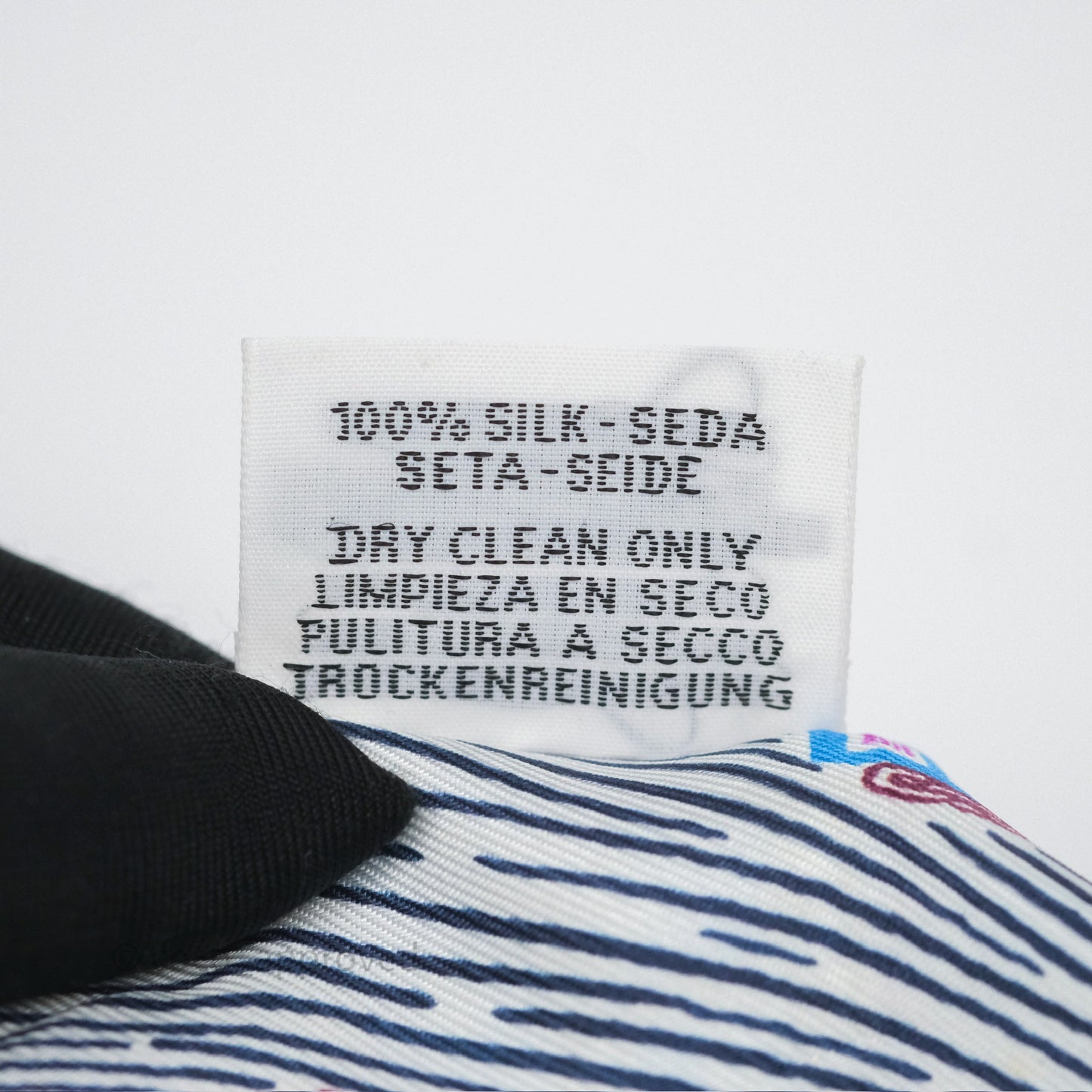 Hermès Super Silk Quest Twilly
