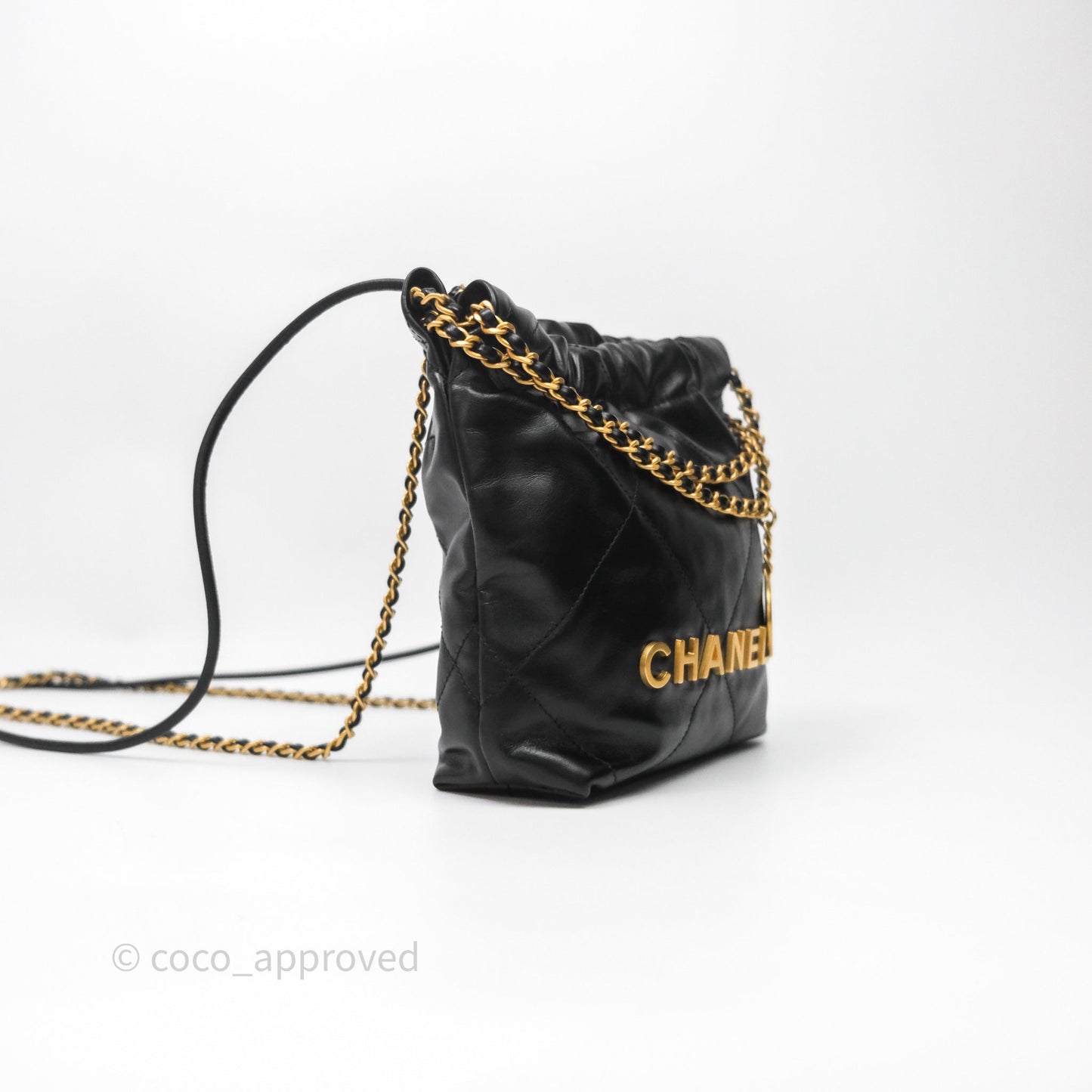 Chanel 22 Mini Bag Black Shiny Crumpled Calfskin Aged Gold Hardware