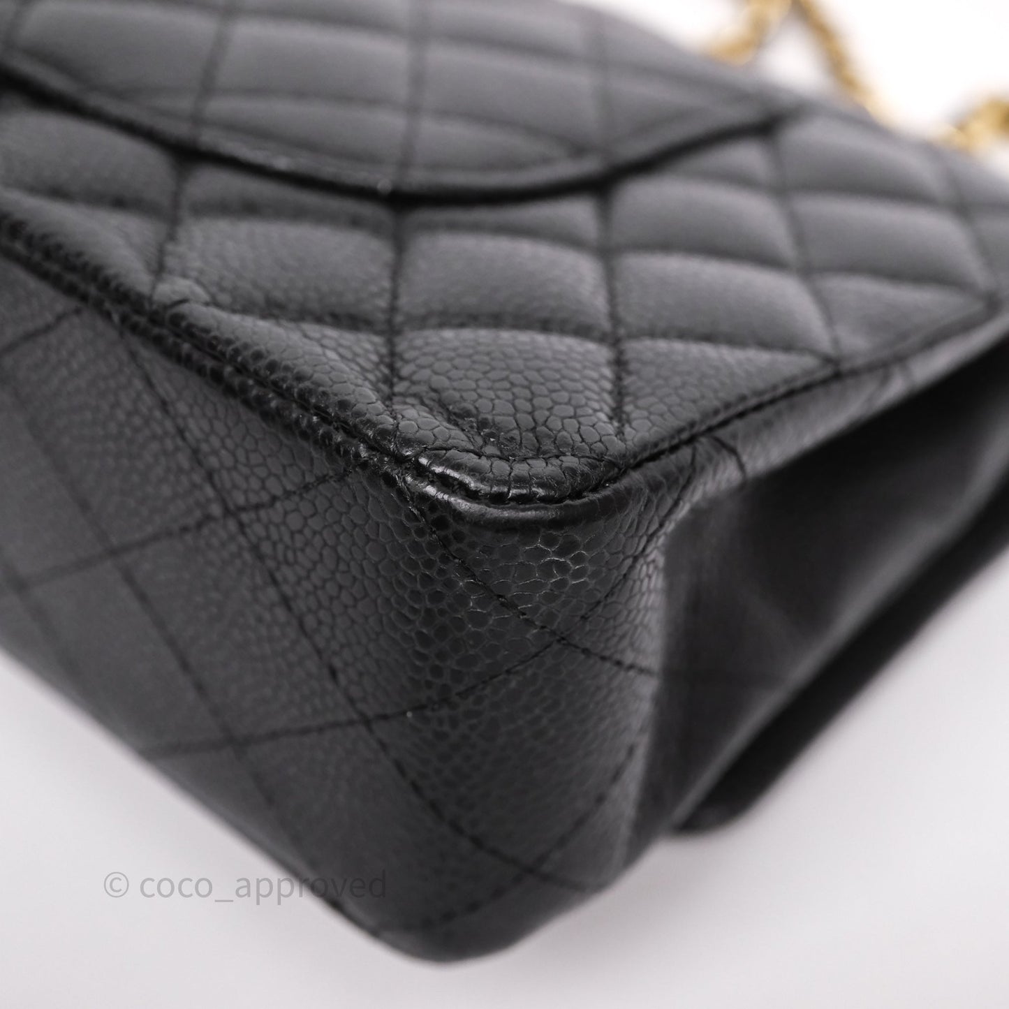 Chanel Classic M/L Medium Flap Quilted Black Caviar Gold Hardware