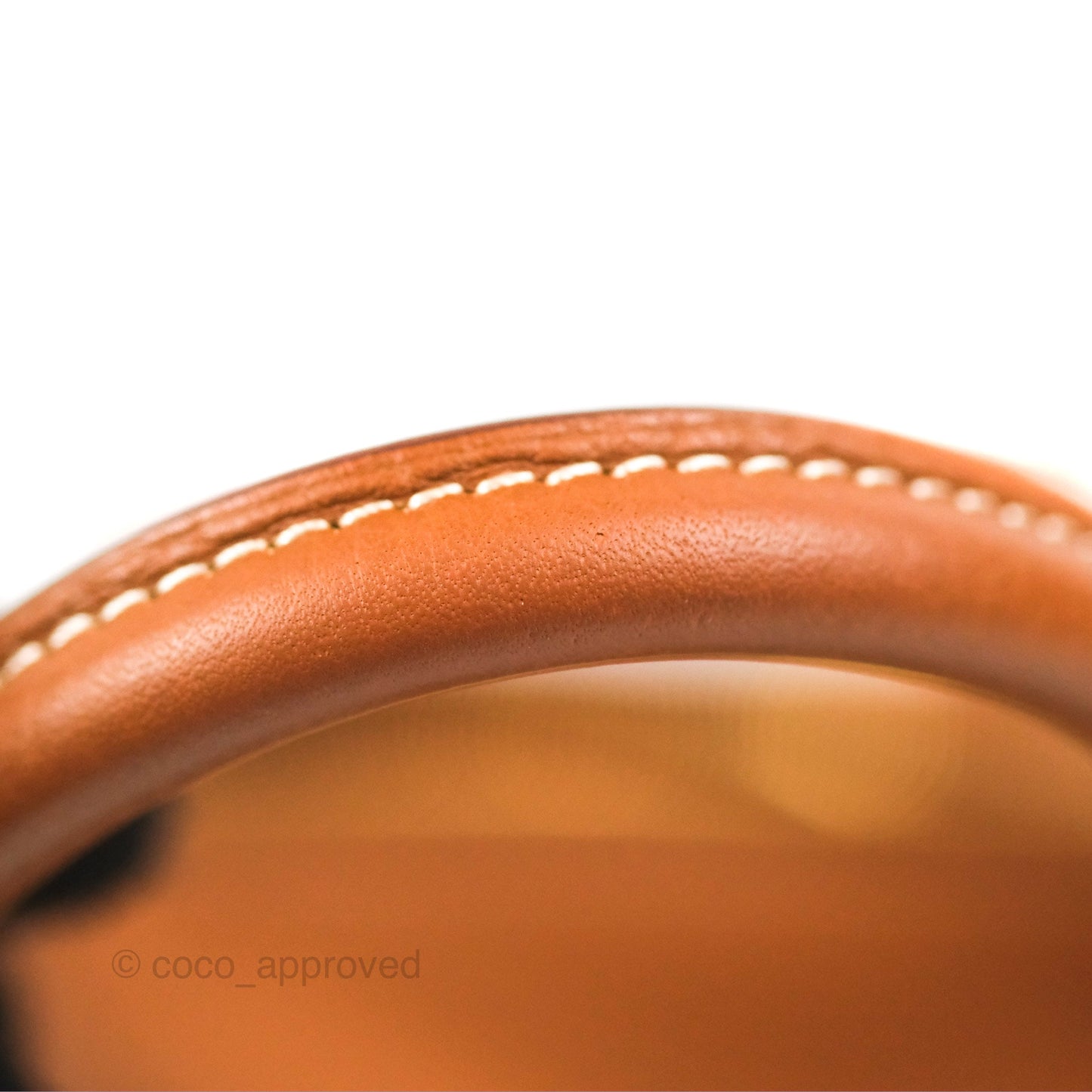 Hermès Lindy 26 Gold Taurillon Clemence Gold Hardware