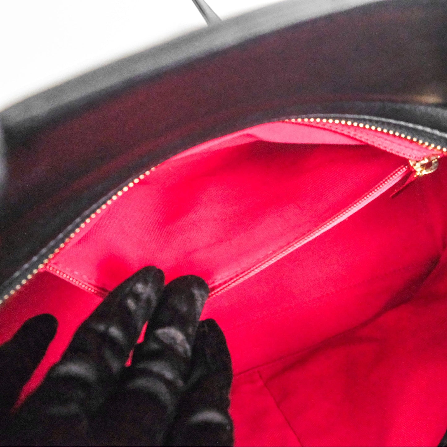 Chanel CC Zipped Shopping Tote Calfskin Gold Hardware