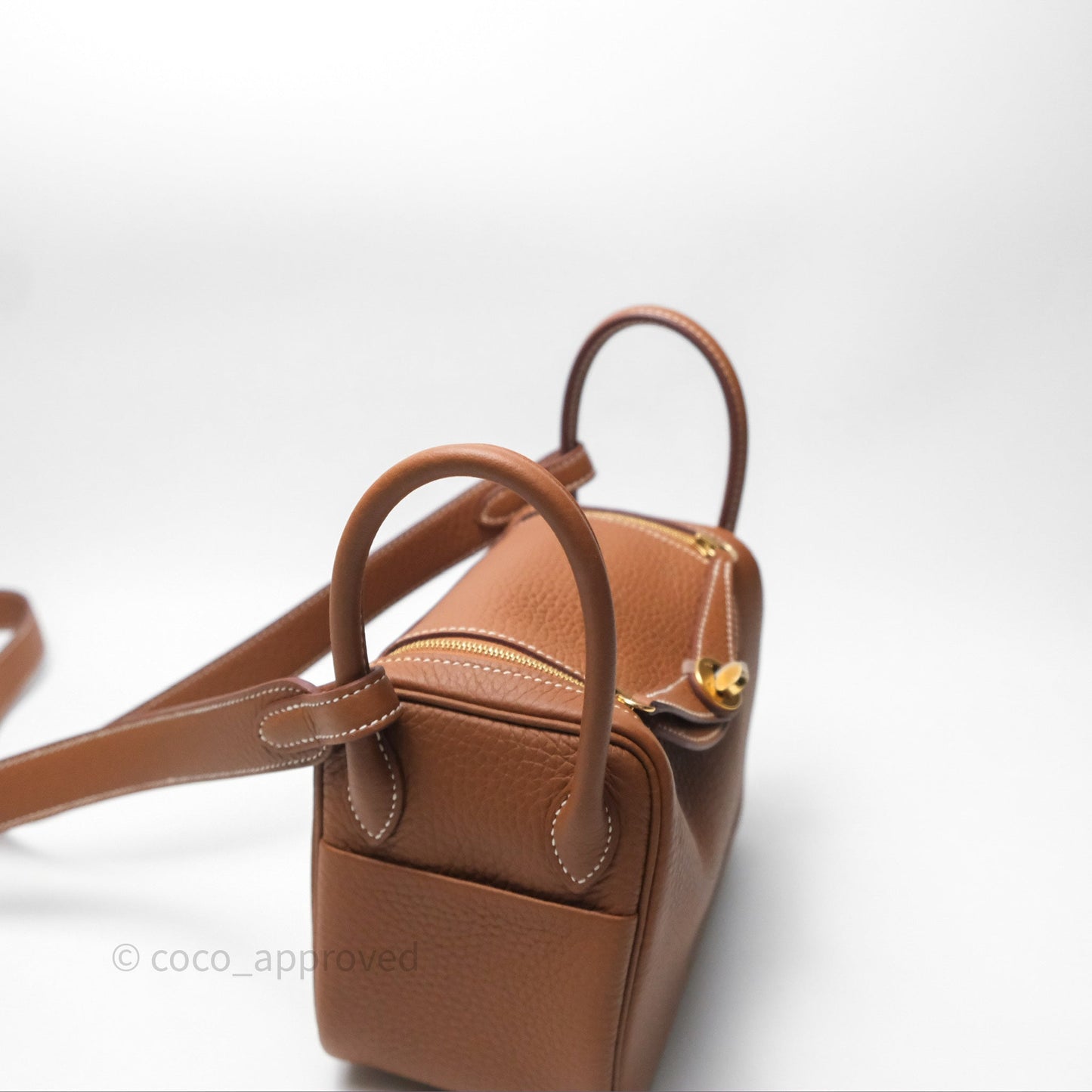 Hermès Mini Lindy 20 Gold Clemence Gold Hardware