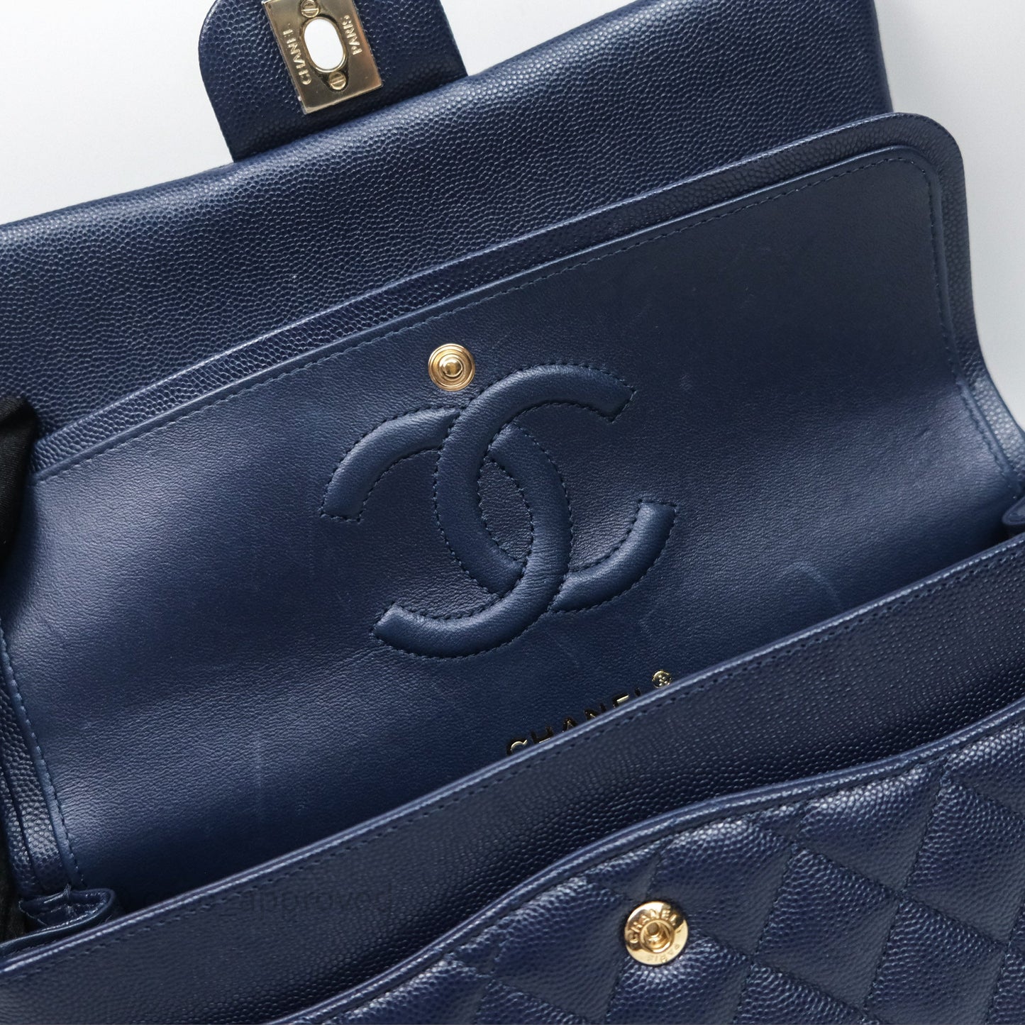 Chanel Classic M/L Medium Flap Quilted Navy Caviar Gold Hardware 21S