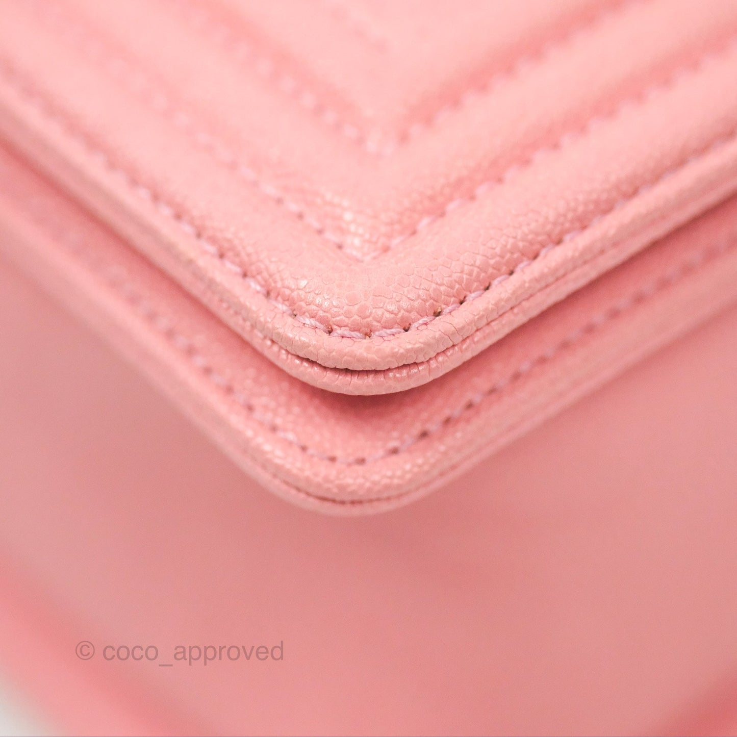 Chanel Boy Chevron Medium Pink Caviar Gold Hardware
