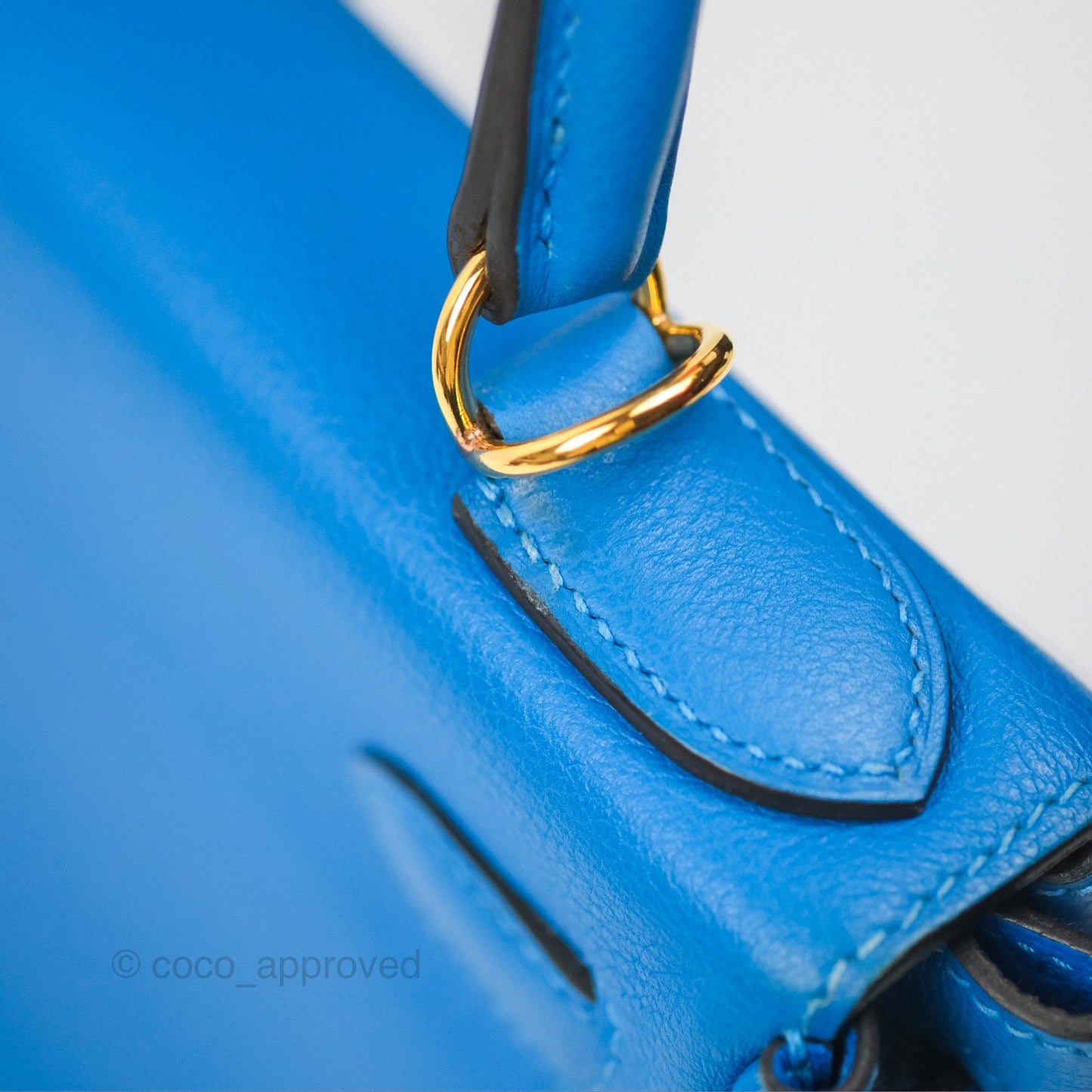 Hermès Retourne Kelly 28 Blue Evercolor Gold Hardware