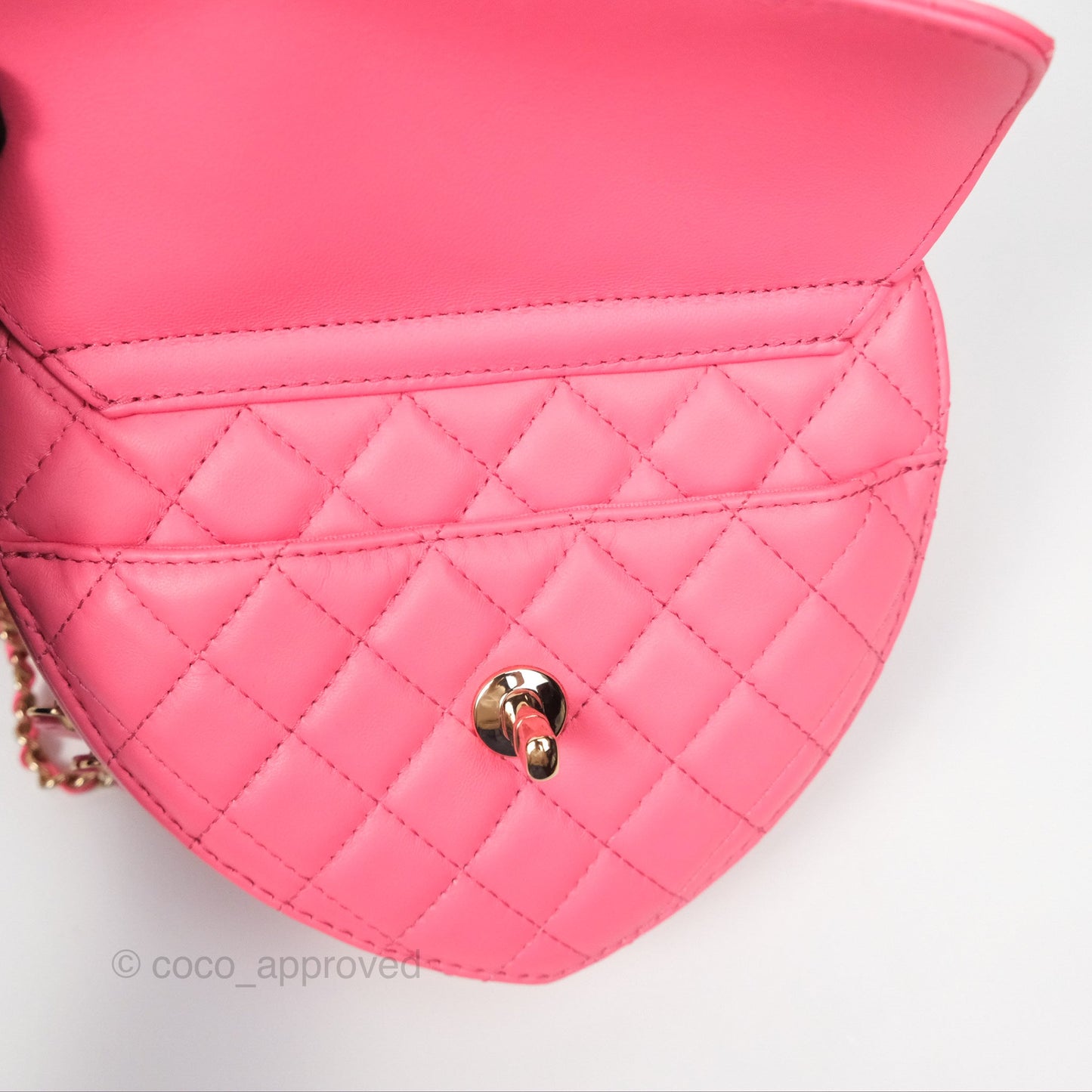 Chanel Large Heart Bag Pink Lambskin Gold Hardware 22S