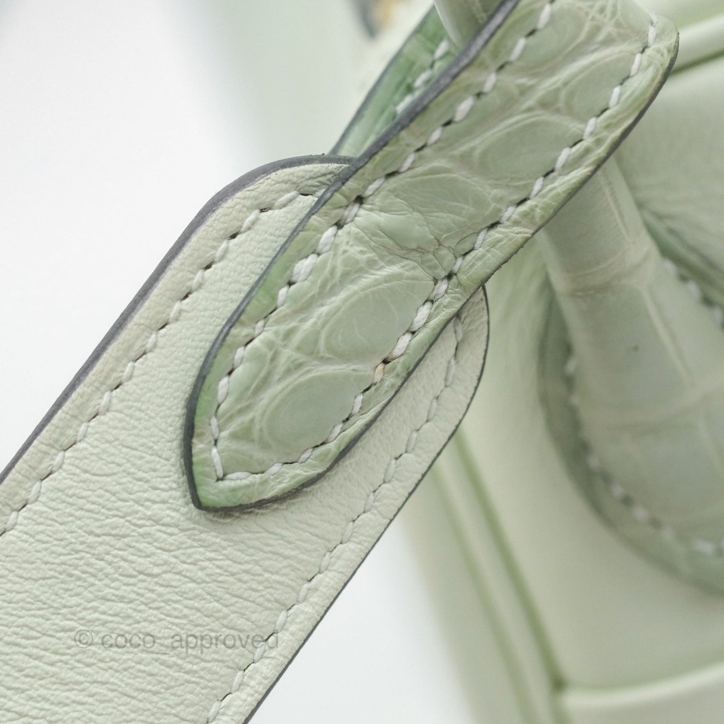 Hermès Mini Lindy Touch Vert Fizz 0S Swift Alligator Handle Gold Hardware