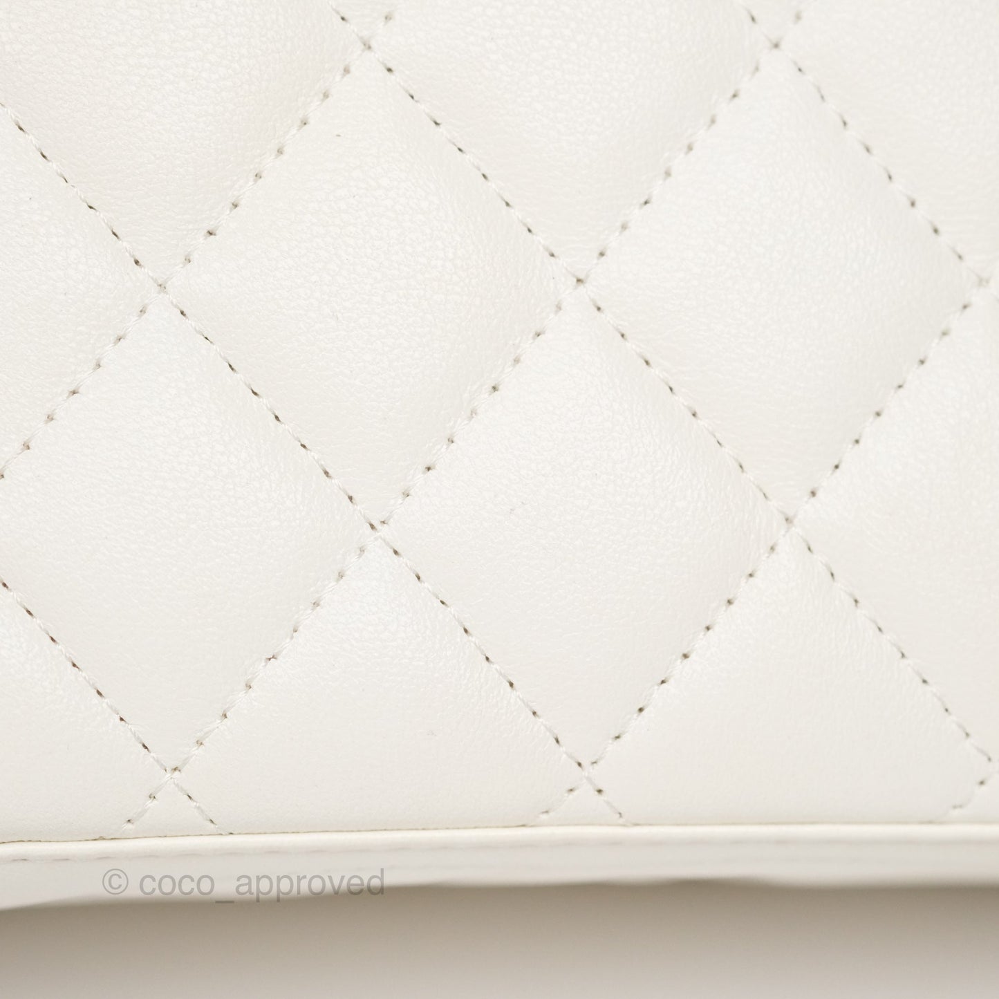 Chanel Vanity with Double Chain White Shiny Lambskin 23C