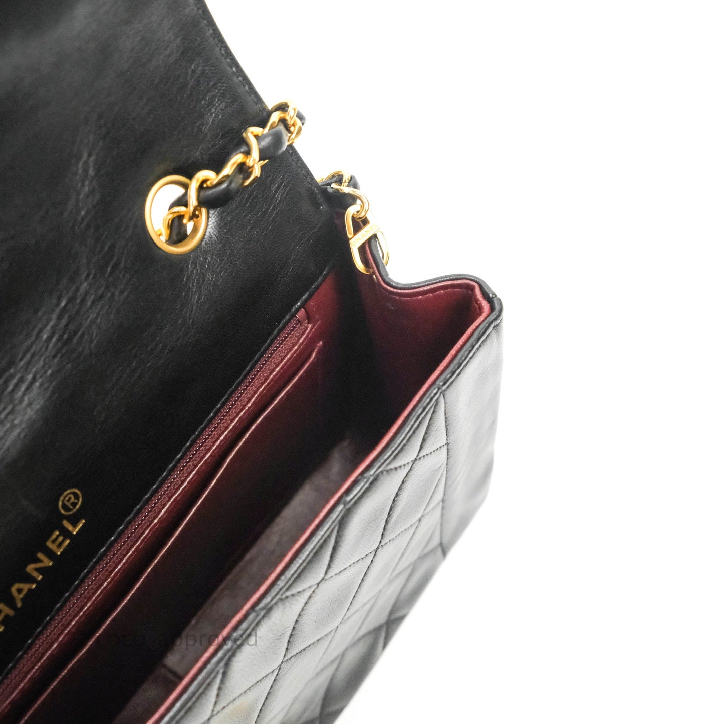 Chanel Black Quilted Lambskin Medium Vintage Classic Diana Flap Bag