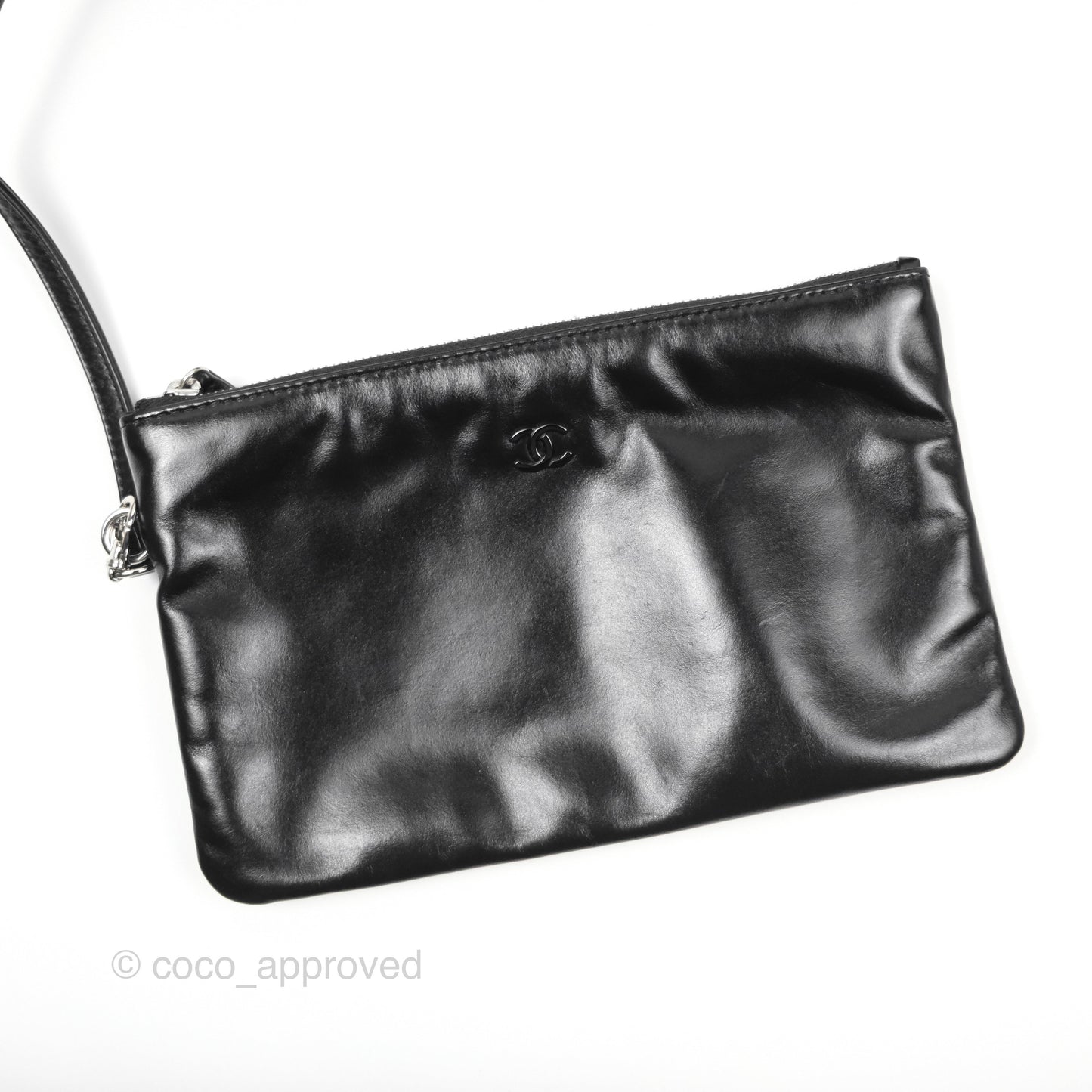 Chanel 22 Small Black Calfskin So Black Hardware