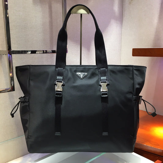 Luxury PradaSHOPPING BAG 40 IN BLACK NYLON FABRIC