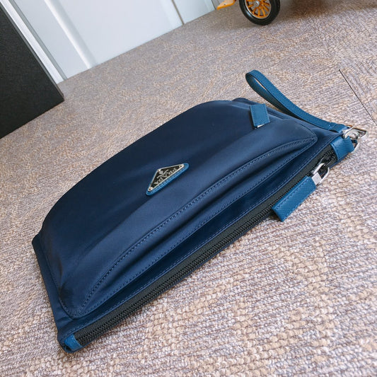 Luxury PradaCLUTCH 28 IN NAVY BLUE RE-NYLON