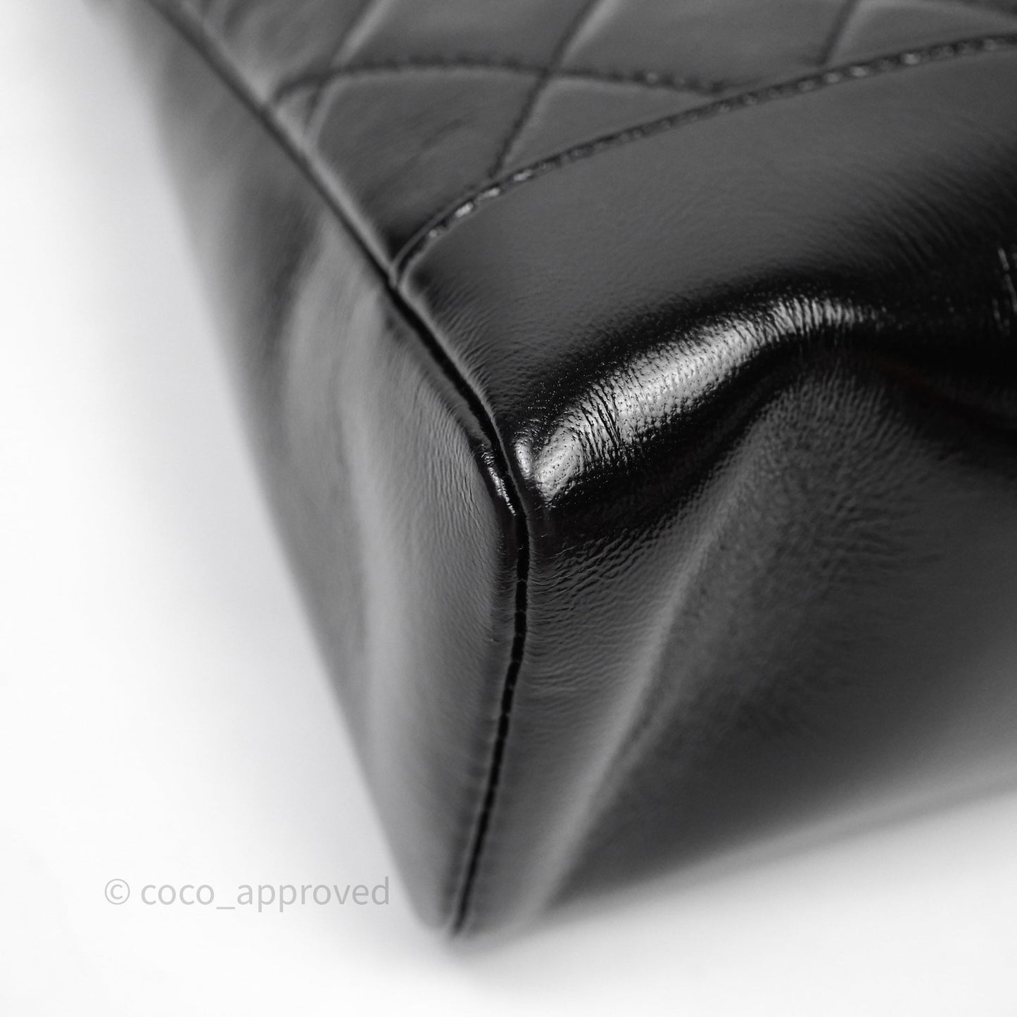 Chanel 31 Medium Hobo Black Shiny Crumpled Lambskin Gold Hardware 24S