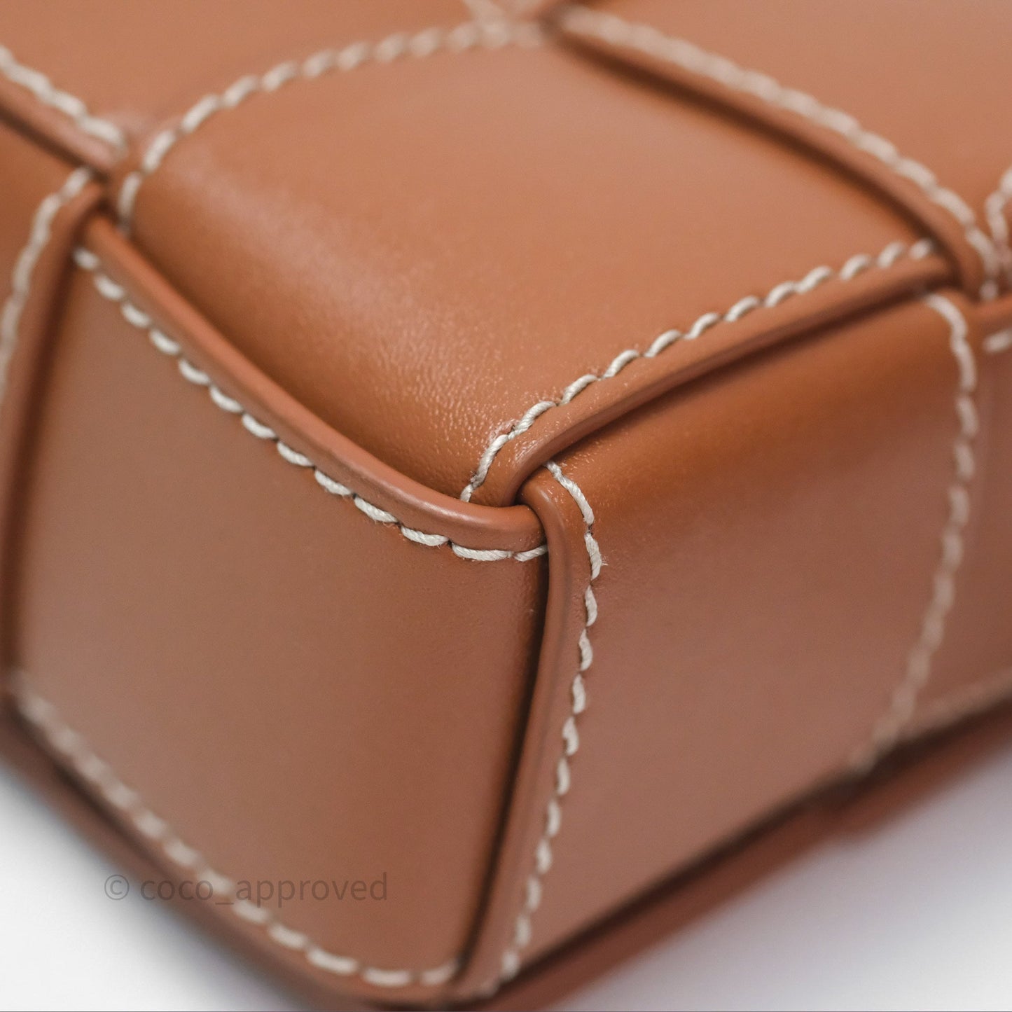 Bottega Veneta Cassette Belt Bag Intreccio Calfskin Wood/ Natural
