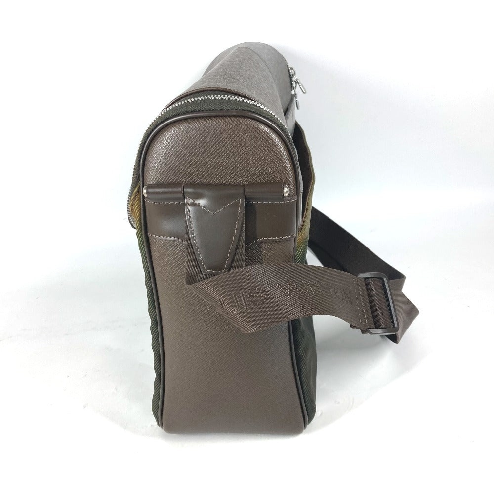 LOUIS VUITTON Shoulder Bag M30868 Taiga Leather, Nylon Brown Taiga Thai meal