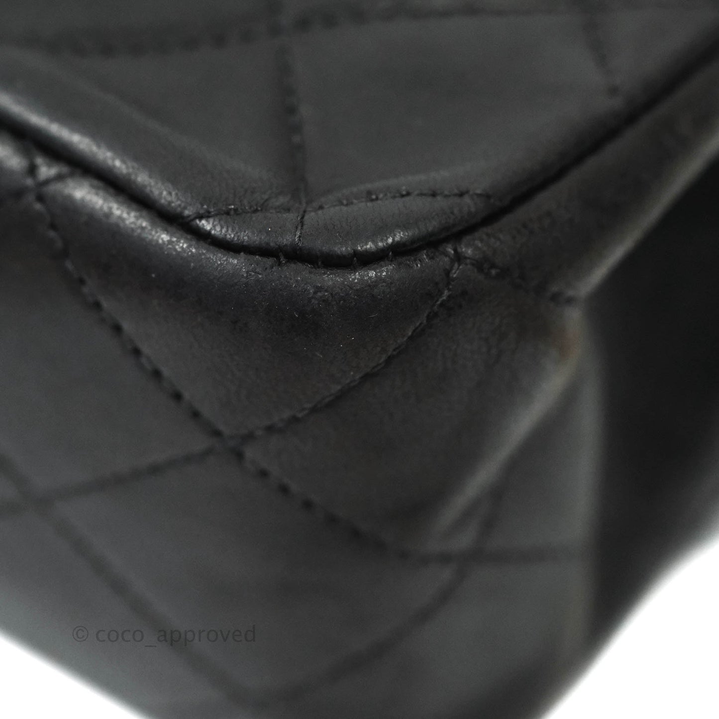 Chanel Vintage Classic Quilted Lambskin Flap Bag Black 24K Gold Hardware