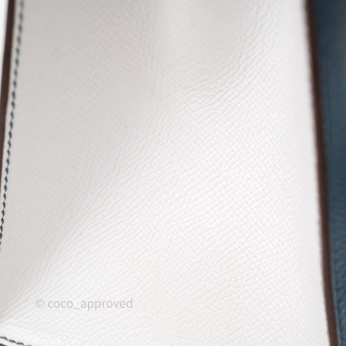 Hermès Kelly 32 Sellier Bleu Thalassa 7A/ White Epsom Palladium Hardware
