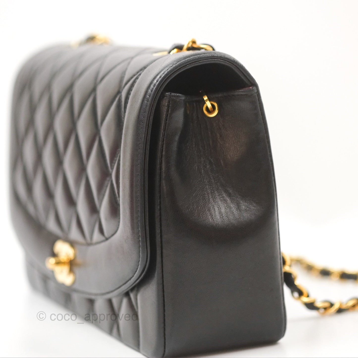 Chanel Vintage Medium Classic Diana Flap Bag Black Quilted Lambskin