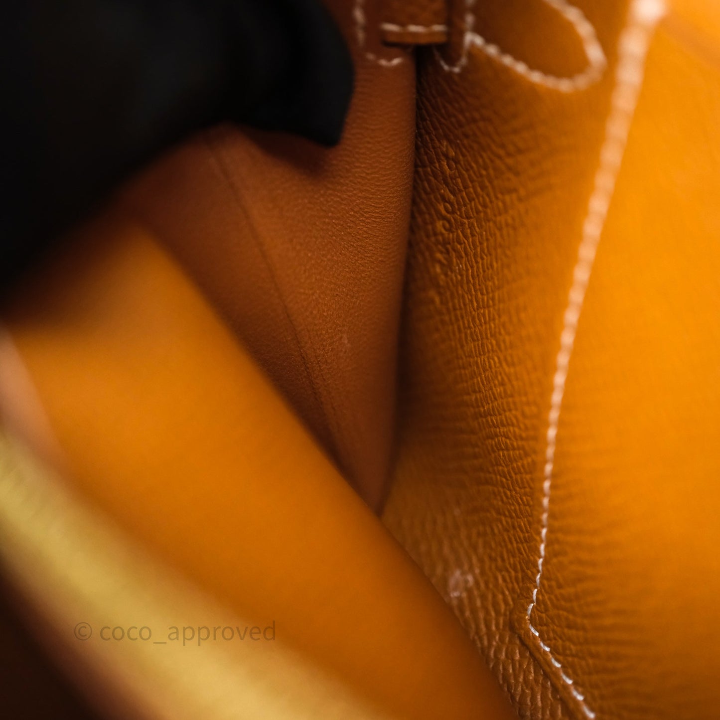 Hermès Kelly To Go Wallet Gold 37 Epsom Gold Hardware