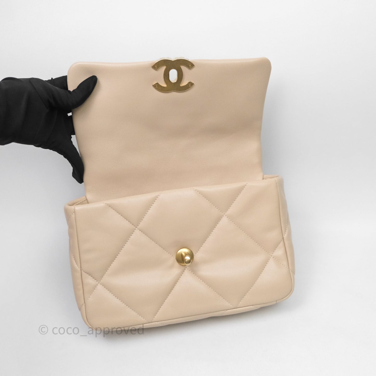 Chanel 19 Small Beige Lambskin Mixed Hardware