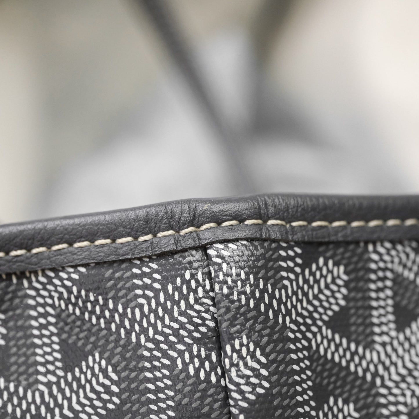 Goyard St Louis Tote PM ⁣⁣⁣⁣⁣⁣⁣⁣⁣⁣⁣⁣⁣⁣⁣⁣⁣⁣⁣⁣Grey