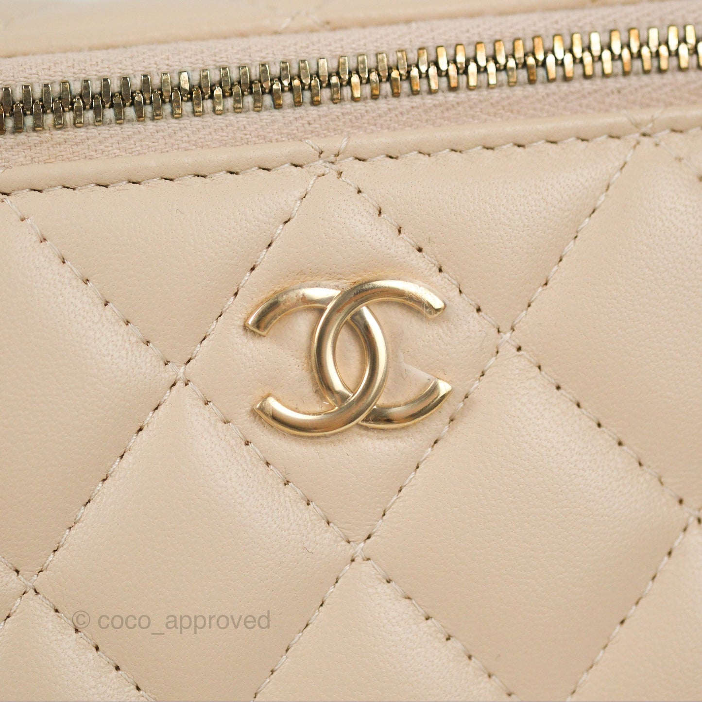 Chanel Vanity Rectangular Top Handle Ecru/Beige Lambskin Gold Hardware 23P