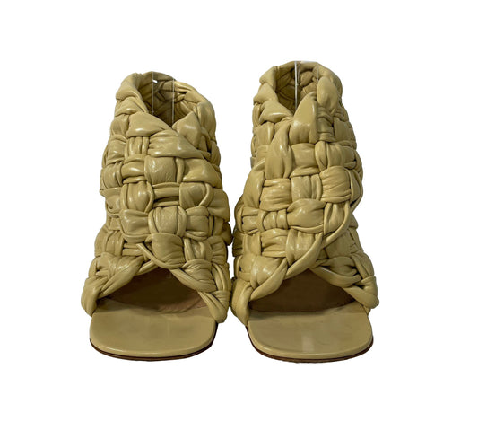 Luxury Bottega Veneta The Board Heeled Sandals in Yellow Lambskin Leather