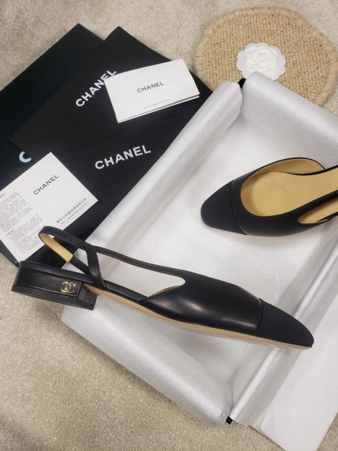 Luxury Chanel Slingback Flat Beige Lambskin Black Grosgrain Lambskin