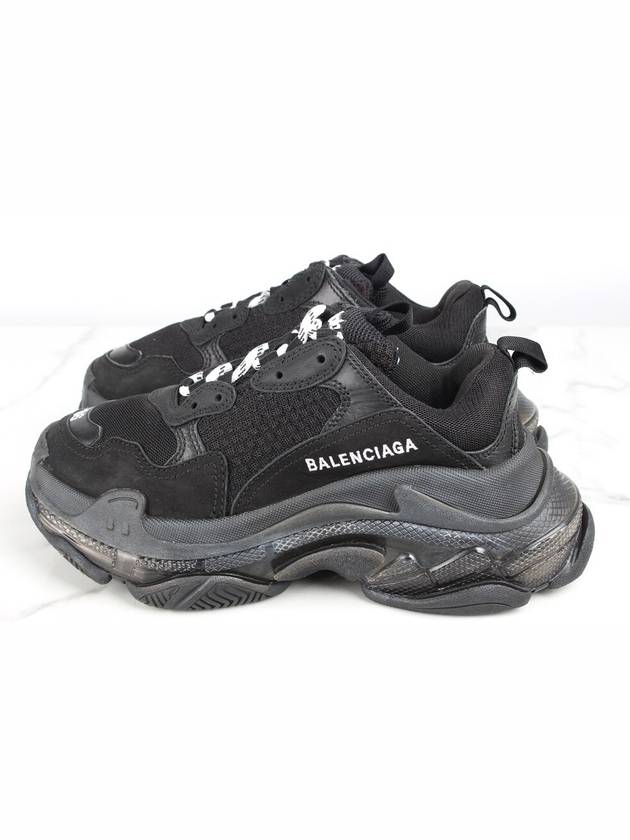 Luxury Balenciaga Triple S sneakers 35 5 225
