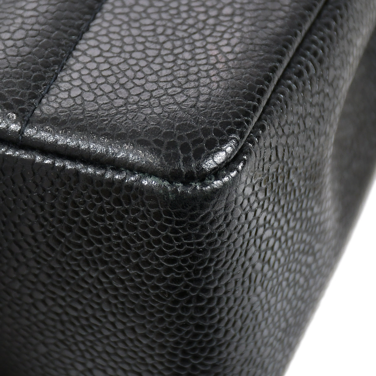 Luxury Chanel 1991-1994 Black Caviar Medium Vertical Stitch Classic Single Flap Bag