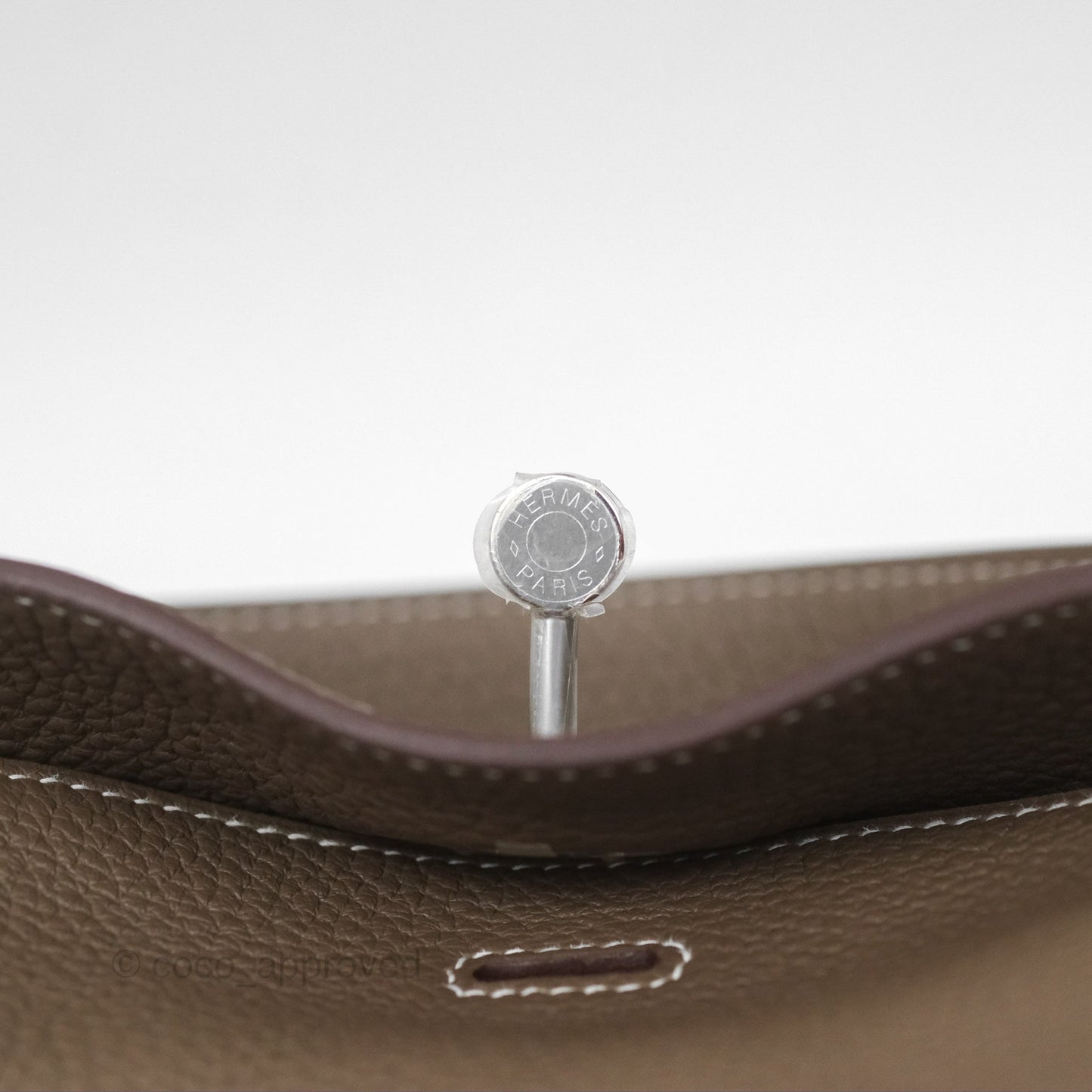 Hermès Lindy 26 Clemence Etoupe 18 Palladium Hardware
