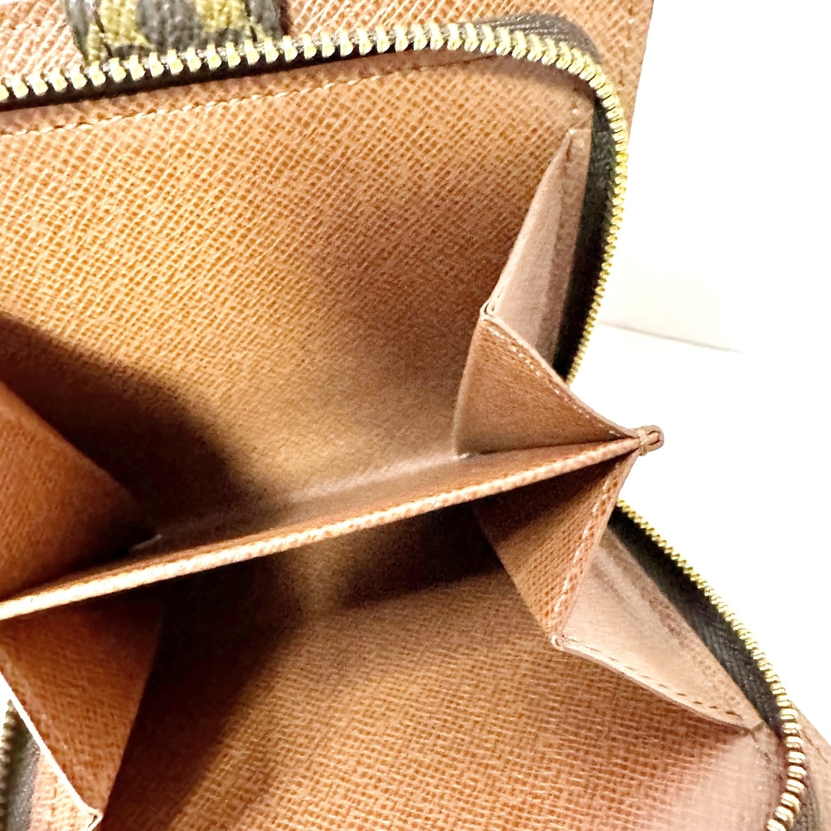 Louis Vuitton Compact Zip  Canvas Wallet  ()