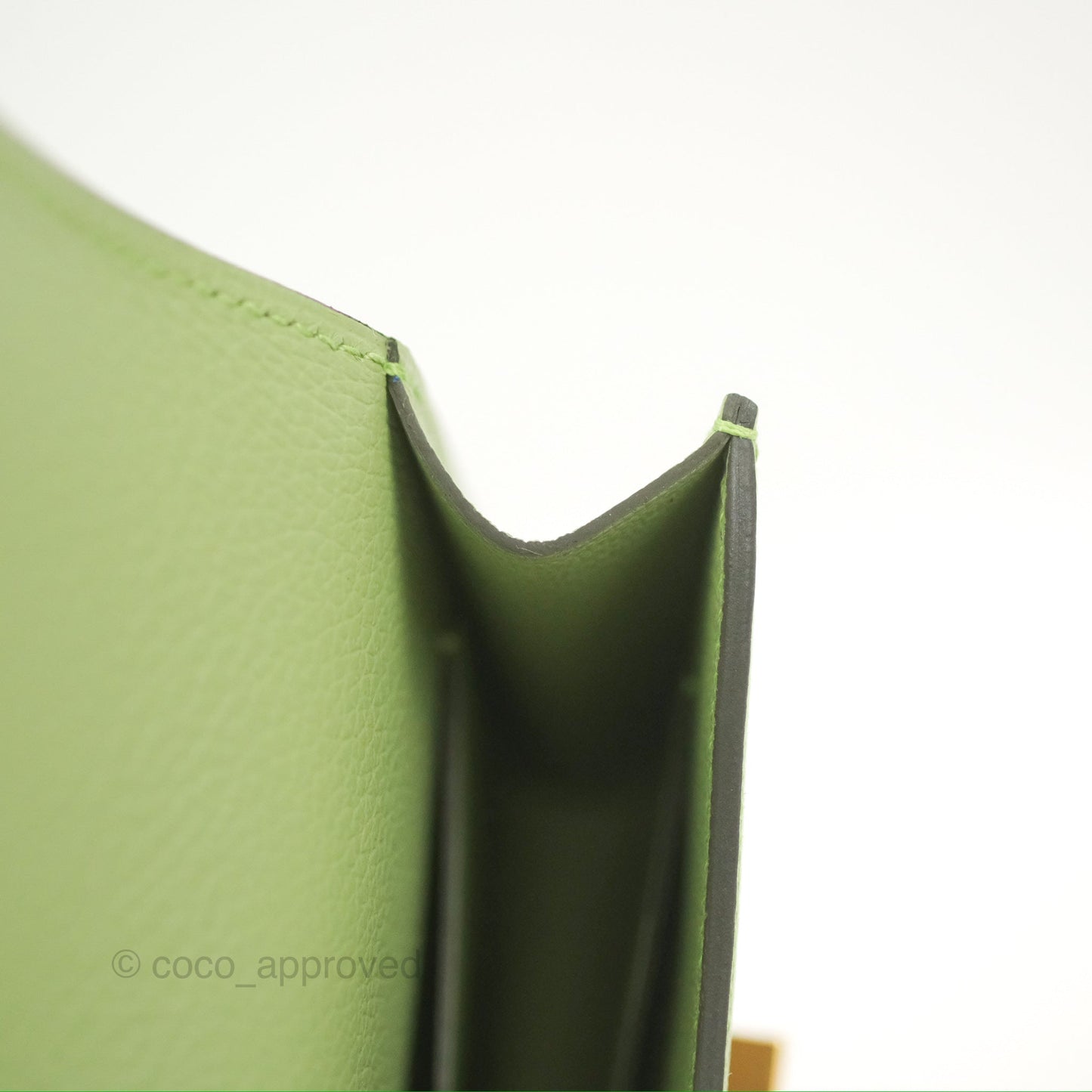 Hermès Constance Slim Wallet Vert Criquet Evercolour Gold Hardware