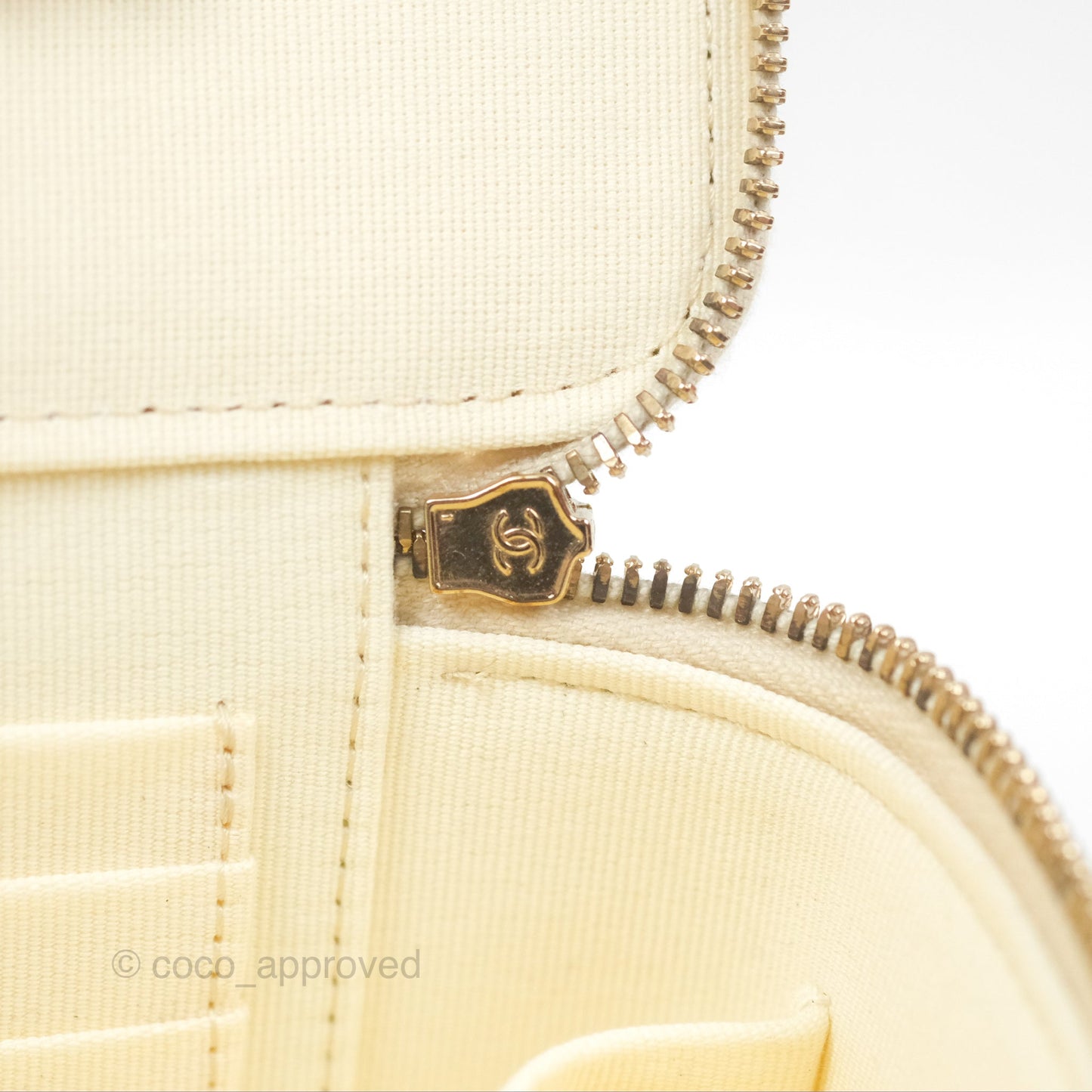 Chanel Classic Vanity With Chain Ivory Caviar Gold Hardware