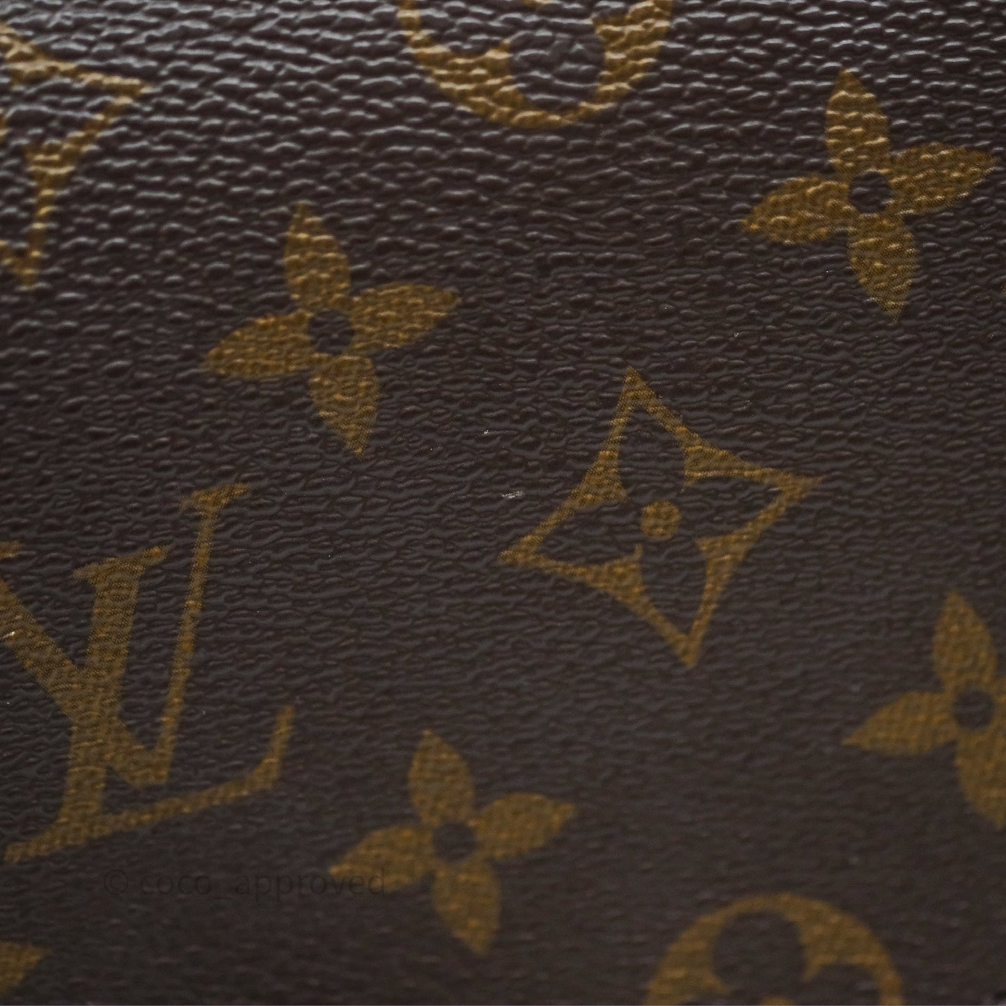Louis Vuitton Pochette Metis Monogram Canvas