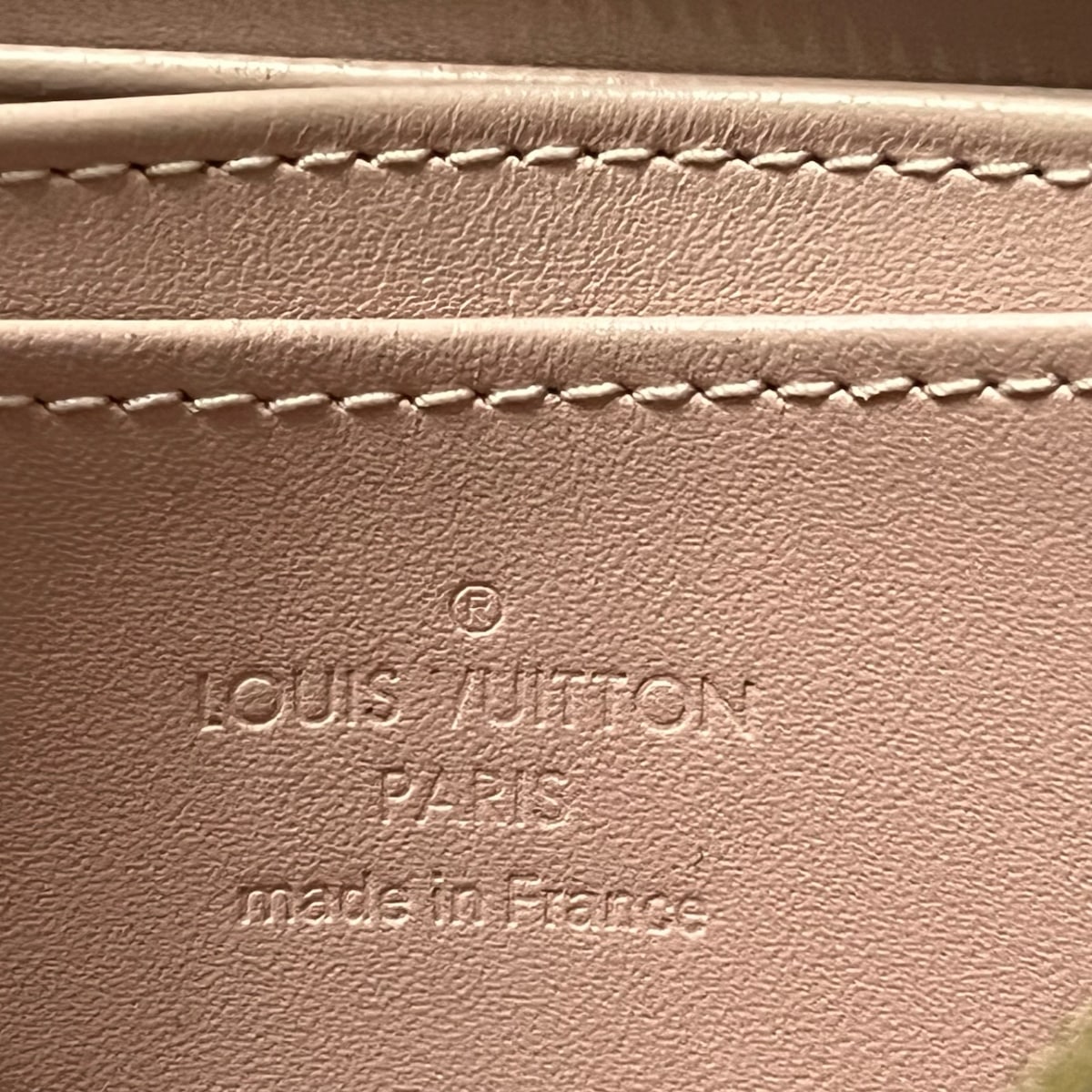 Louis Vuitton Porte Monnaie Zippy  Patent Leather Wallet  ()
