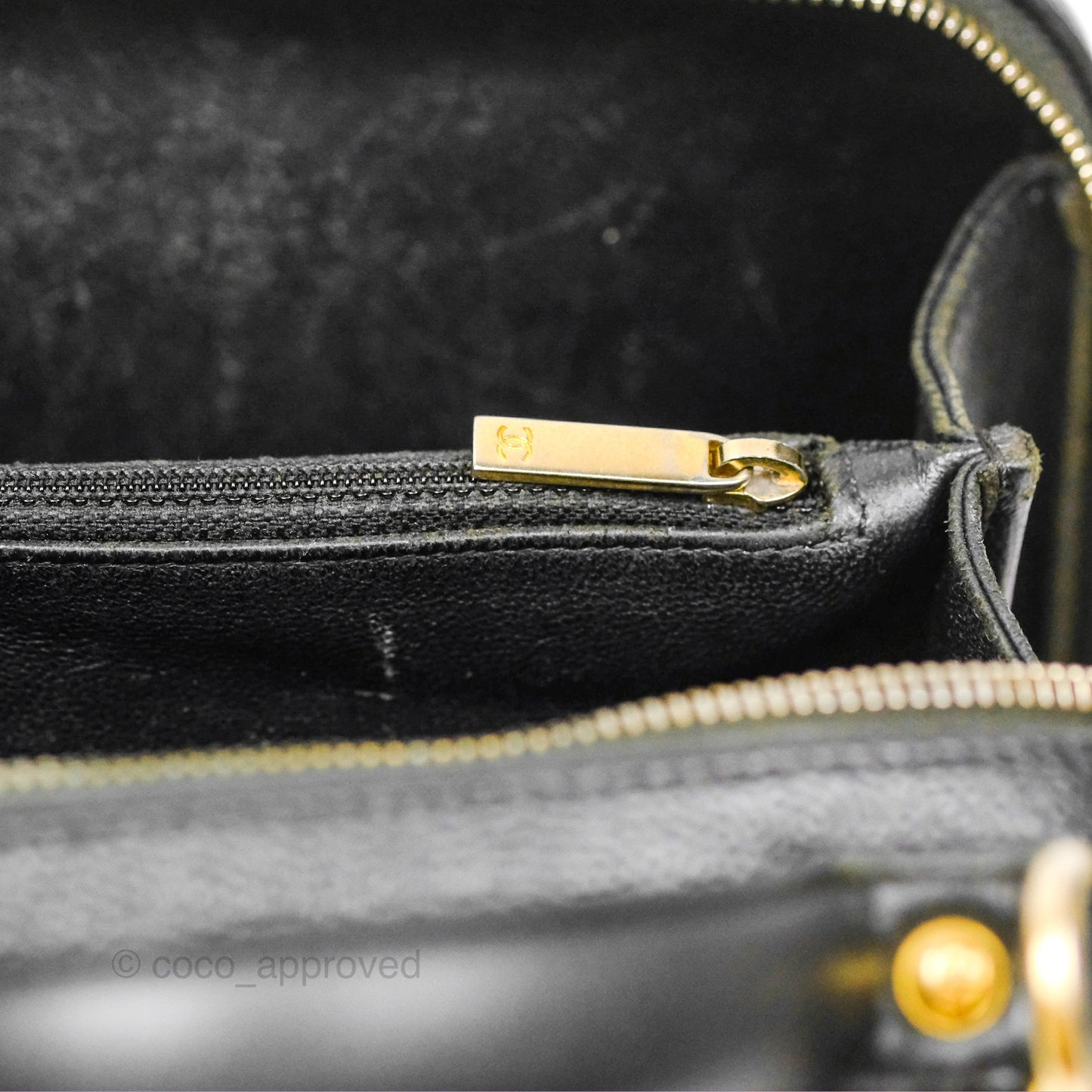 Chanel Quilted Medium CC Filigree Vanity Case Black Caviar Gold Hardware