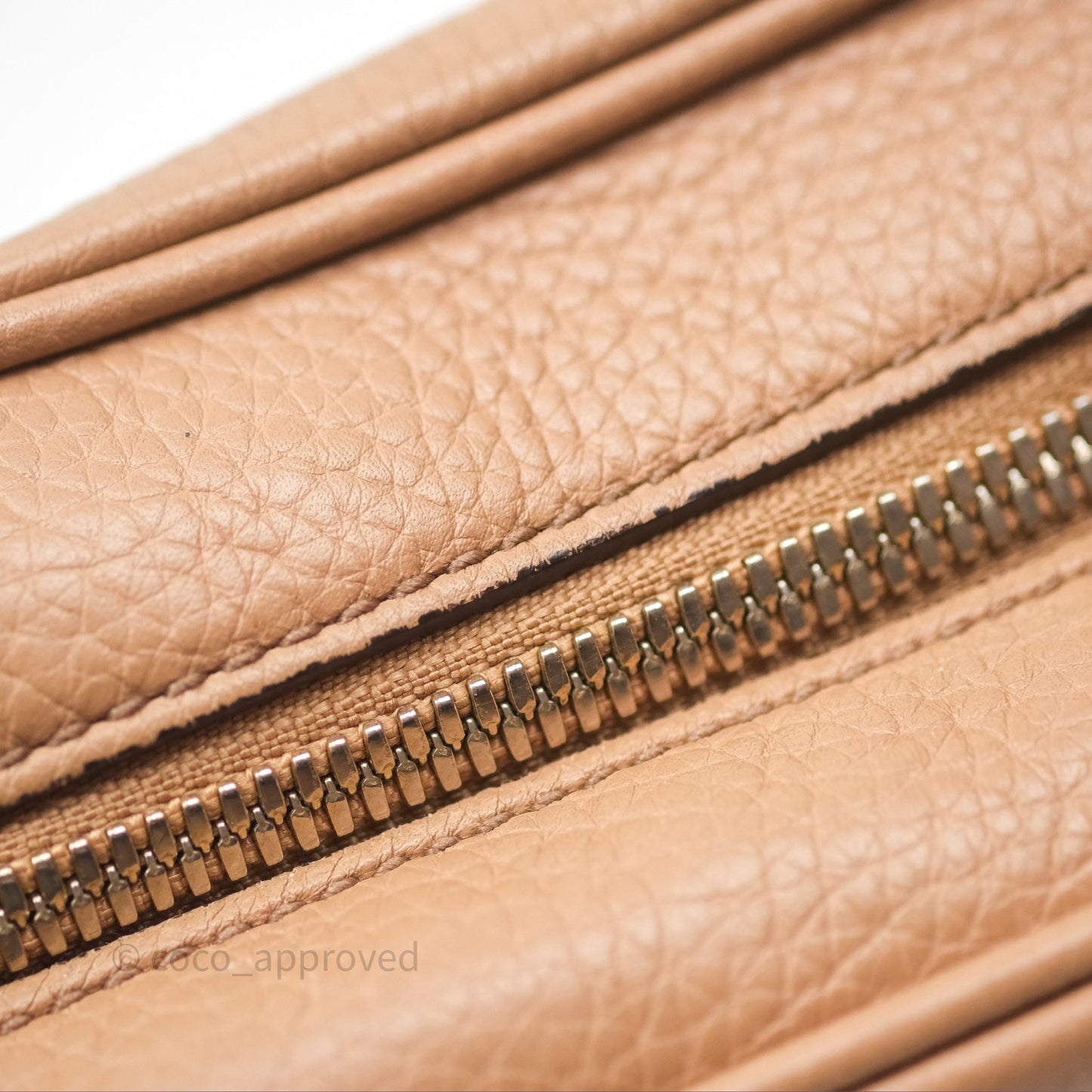 Gucci Small Soho Disco Bag Calfskin Beige