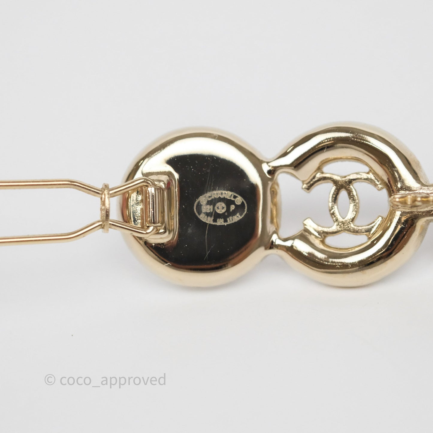 Chanel CC Coco Pearl Hair Clip Gold Tone 21P