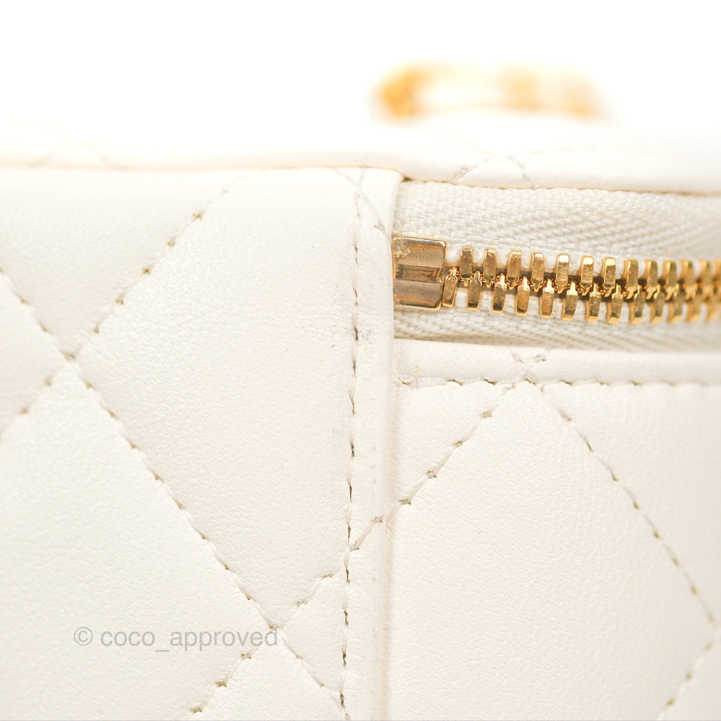 Chanel Vanity with COCO Heart Chain White Lambskin Aged Gold Hardware