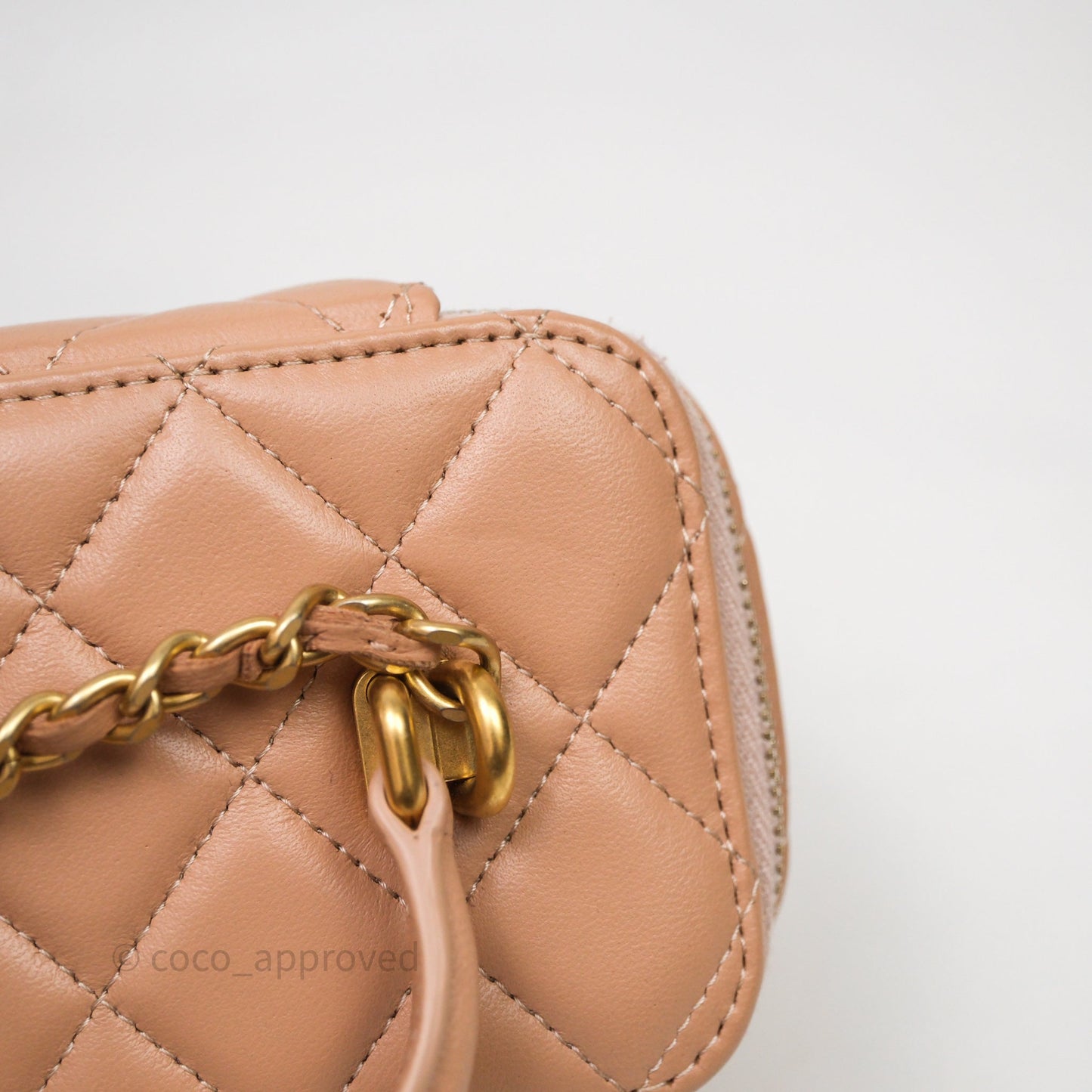 Chanel Vanity Rectangular Top Handle Beige Lambskin Aged Gold Hardware