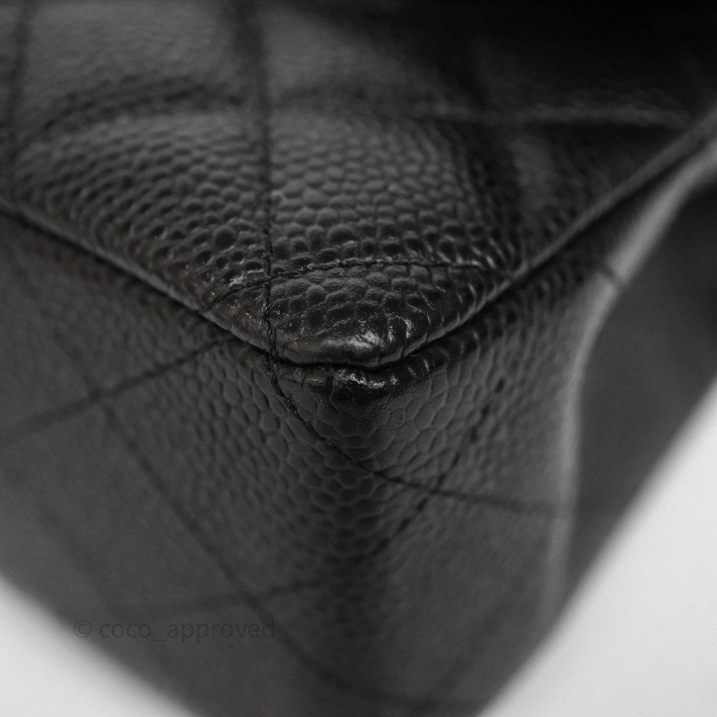 Chanel Classic M/L Medium Flap Quilted Black Caviar Gold Hardware