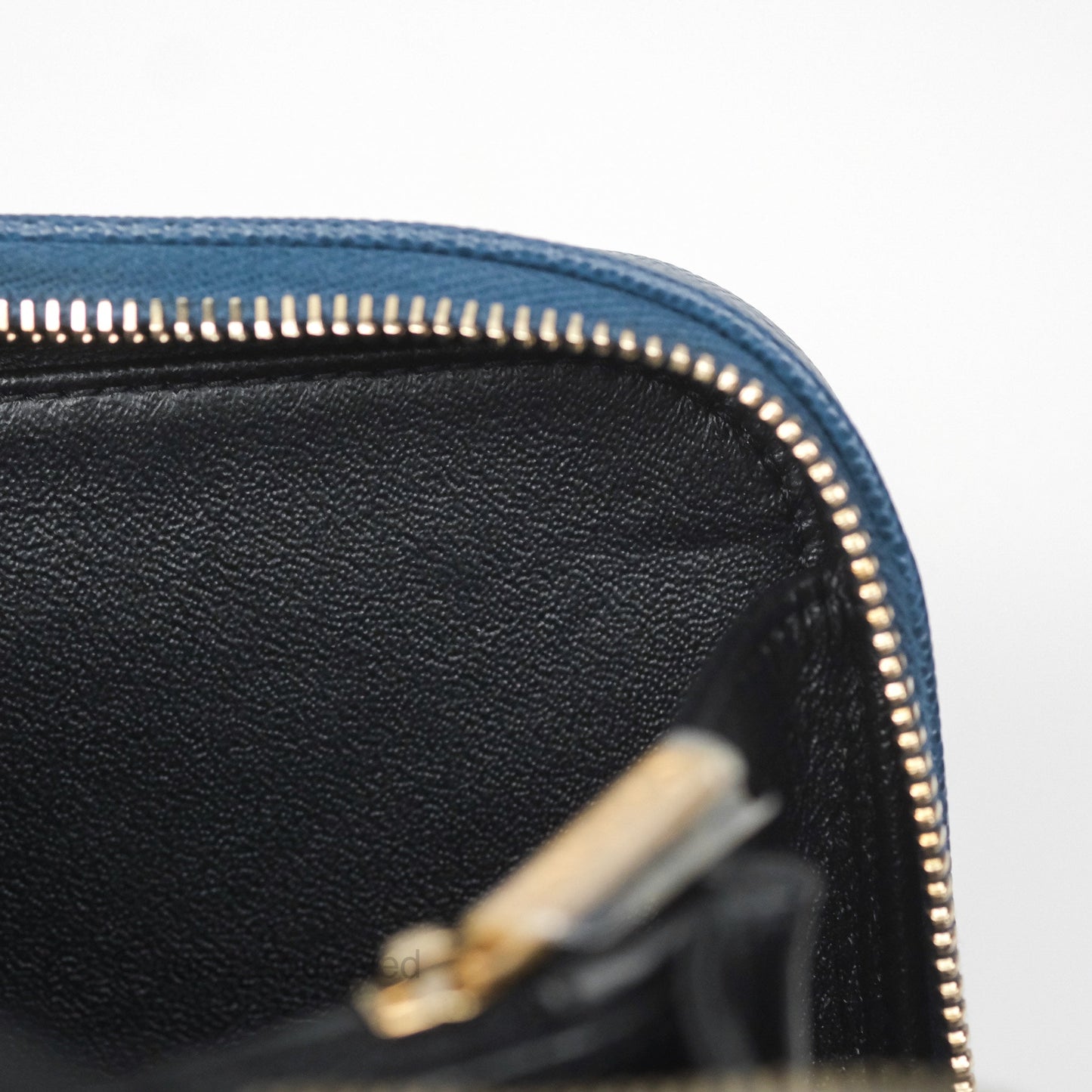 Chanel Quilted Medium CC Filigree Vanity Case Navy Black Caviar Aged Gold Hardware