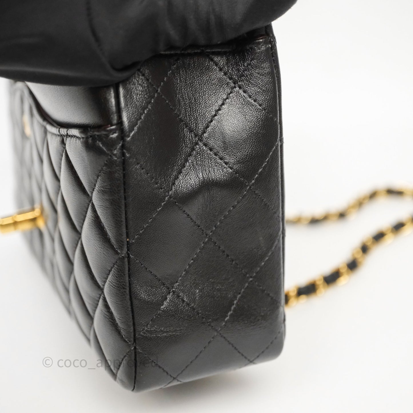 Chanel Classic M/L Medium Flap Quilted Black Lambskin Gold Hardware